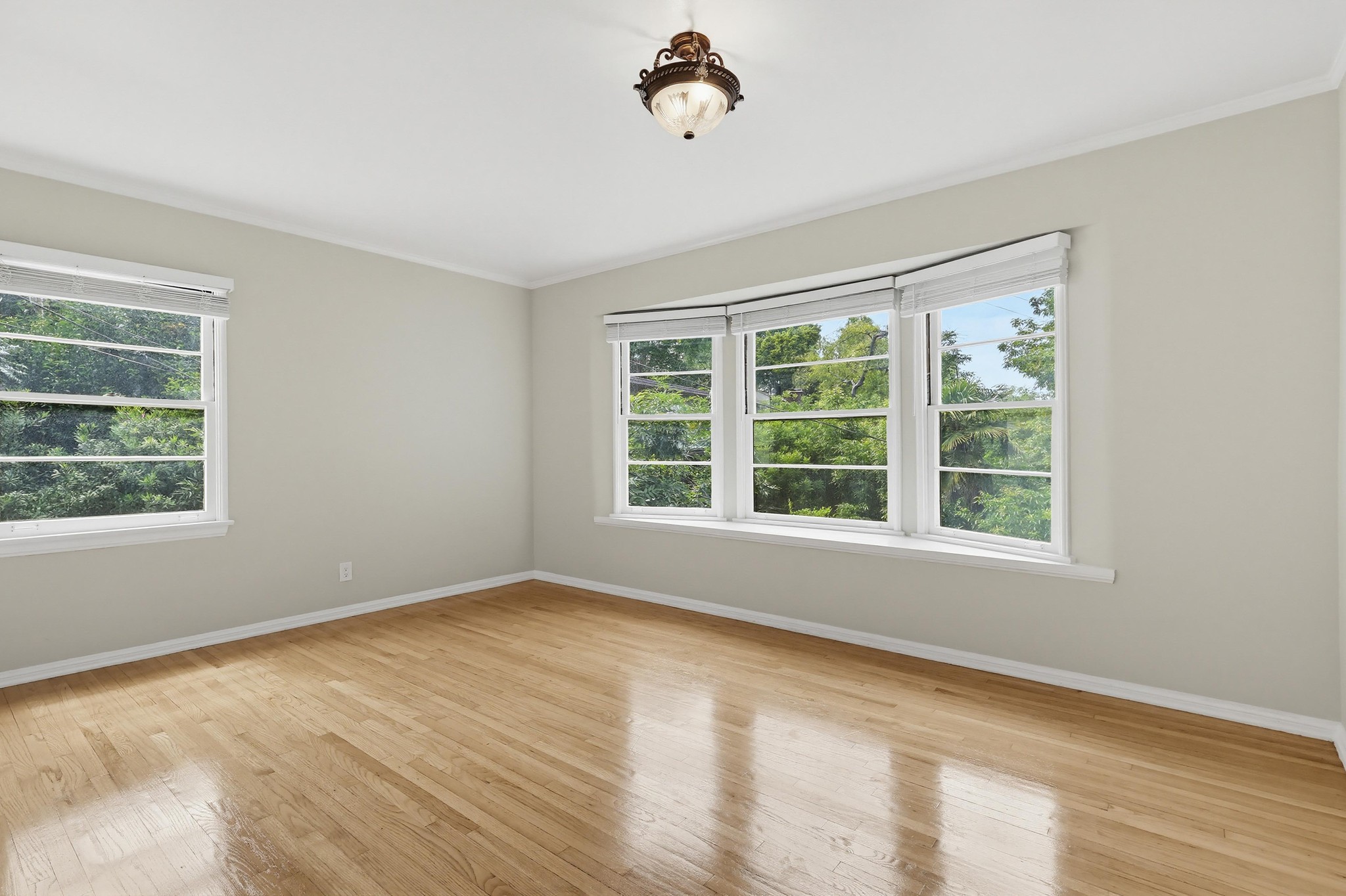 Virtual tour photo 59 of 93 for 15151 Encanto Dr, "Enchantment"