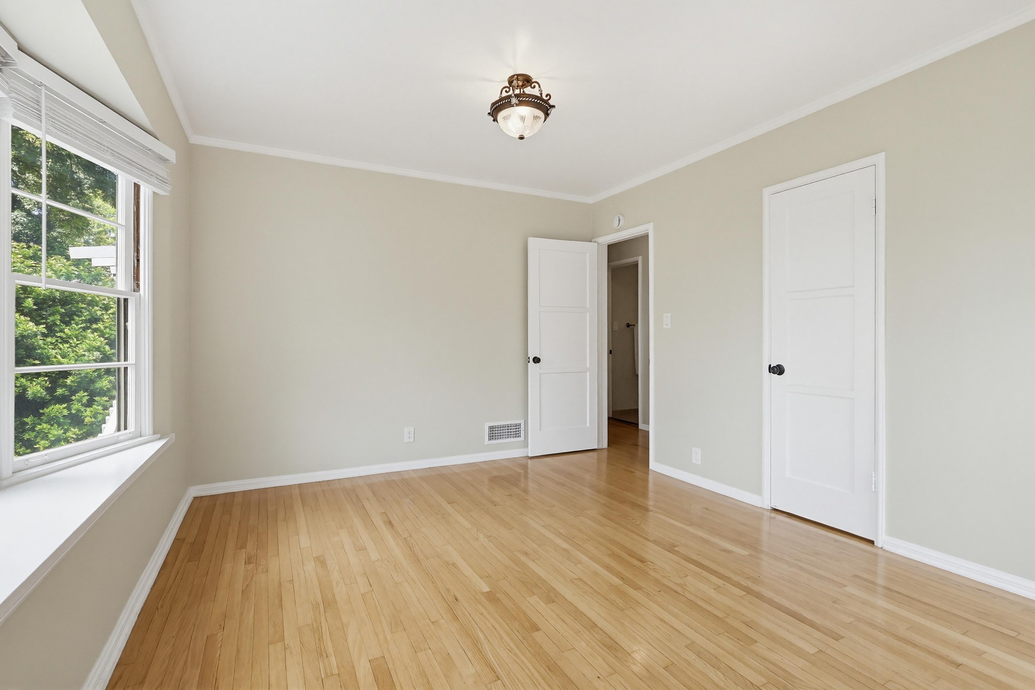 Virtual tour photo 60 of 93 for 15151 Encanto Dr, "Enchantment"