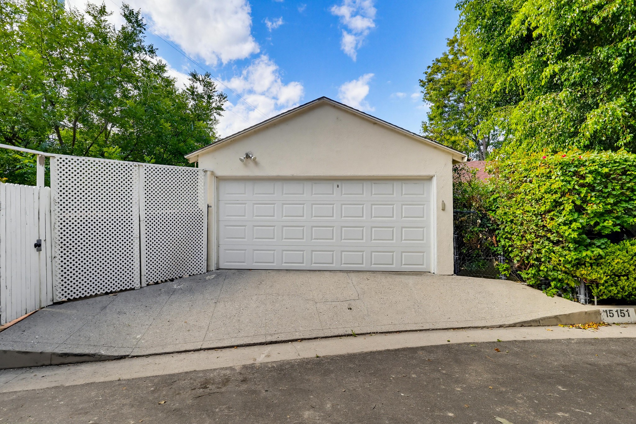 Virtual tour photo 89 of 93 for 15151 Encanto Dr, "Enchantment"
