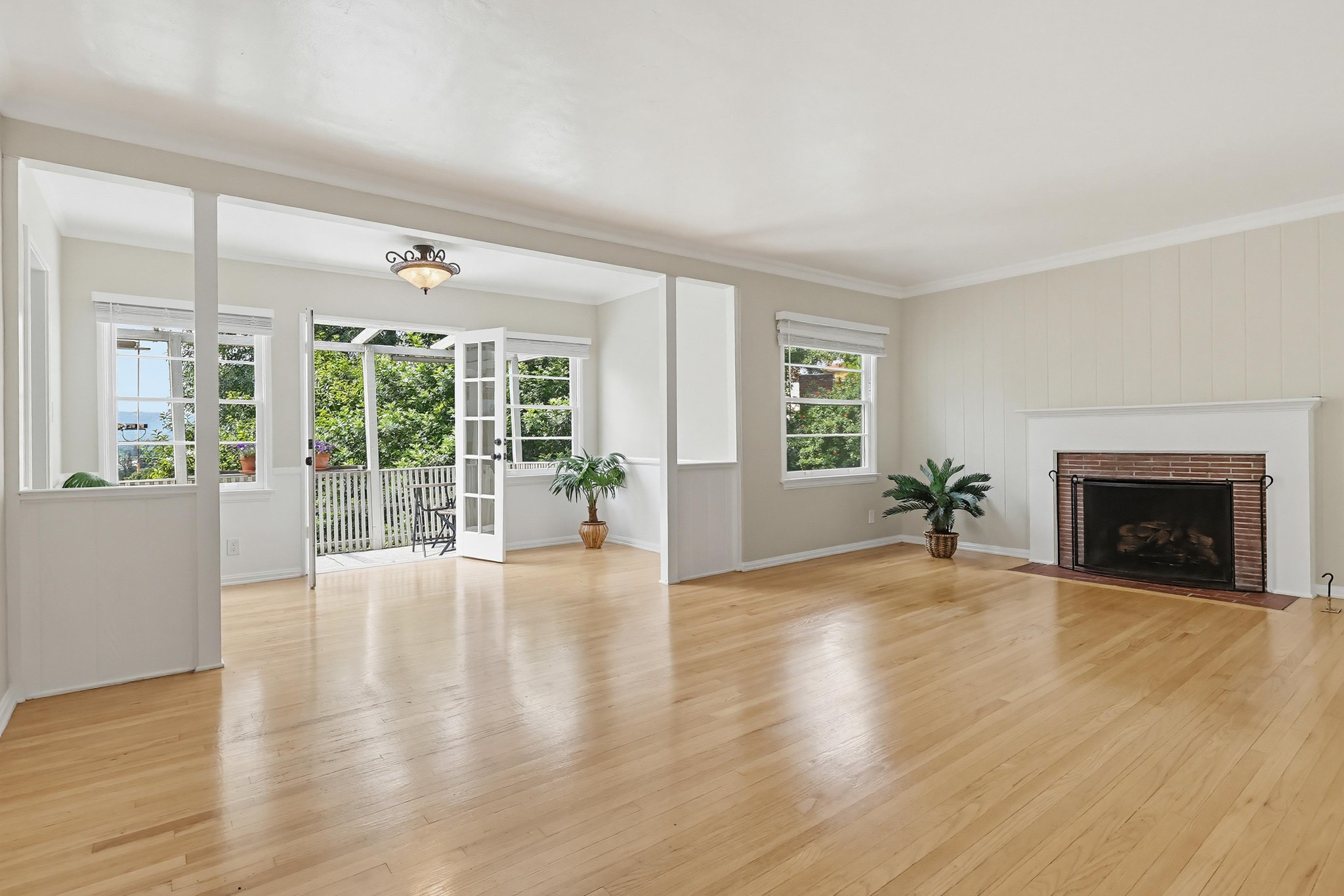 Virtual tour photo 40 of 93 for 15151 Encanto Dr, "Enchantment"