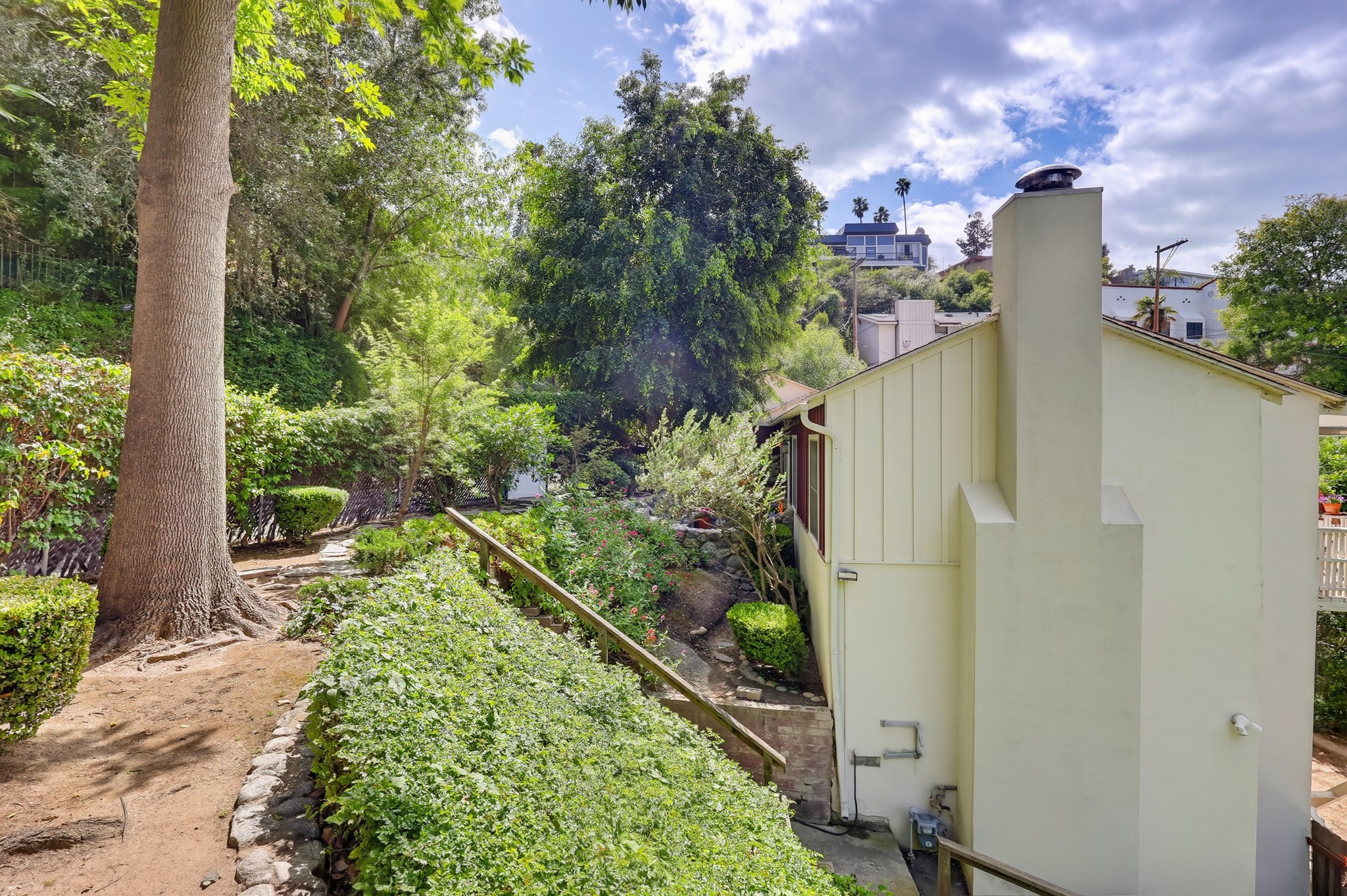 Virtual tour photo 85 of 93 for 15151 Encanto Dr, "Enchantment"