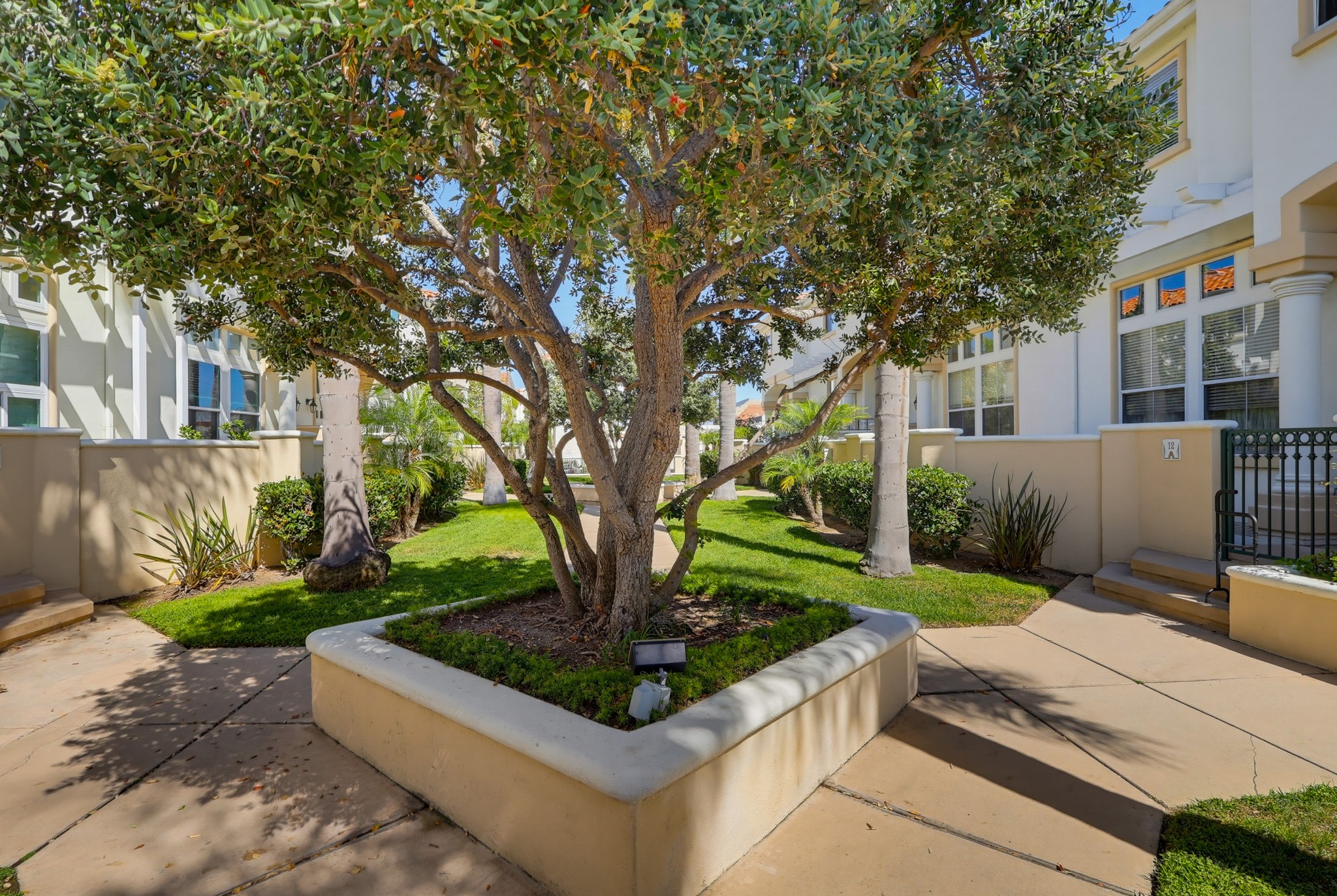 Virtual tour photo 4 of 88 for 1516 Cravens Ave Unit 13