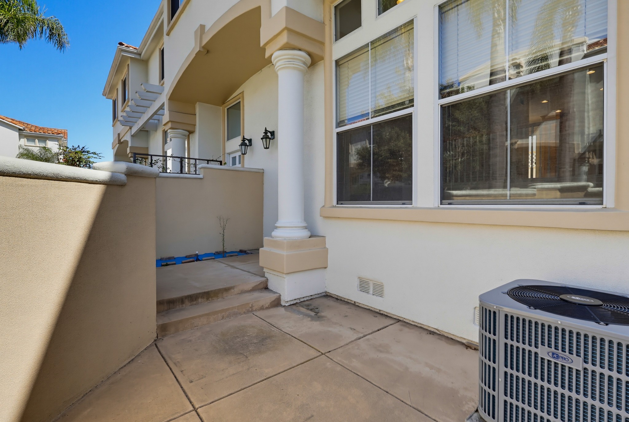 Virtual tour photo 13 of 88 for 1516 Cravens Ave Unit 13