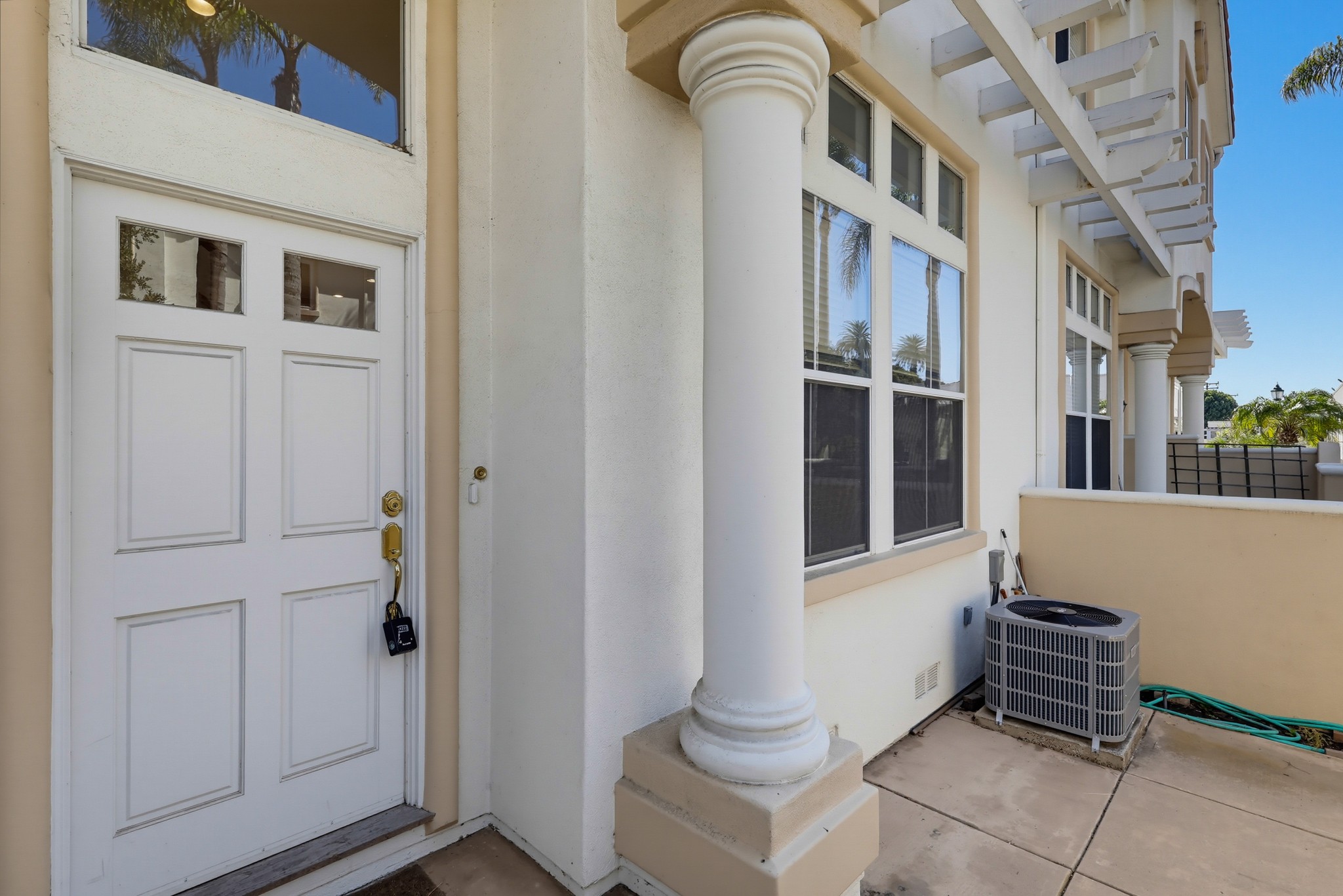 Virtual tour photo 14 of 88 for 1516 Cravens Ave Unit 13