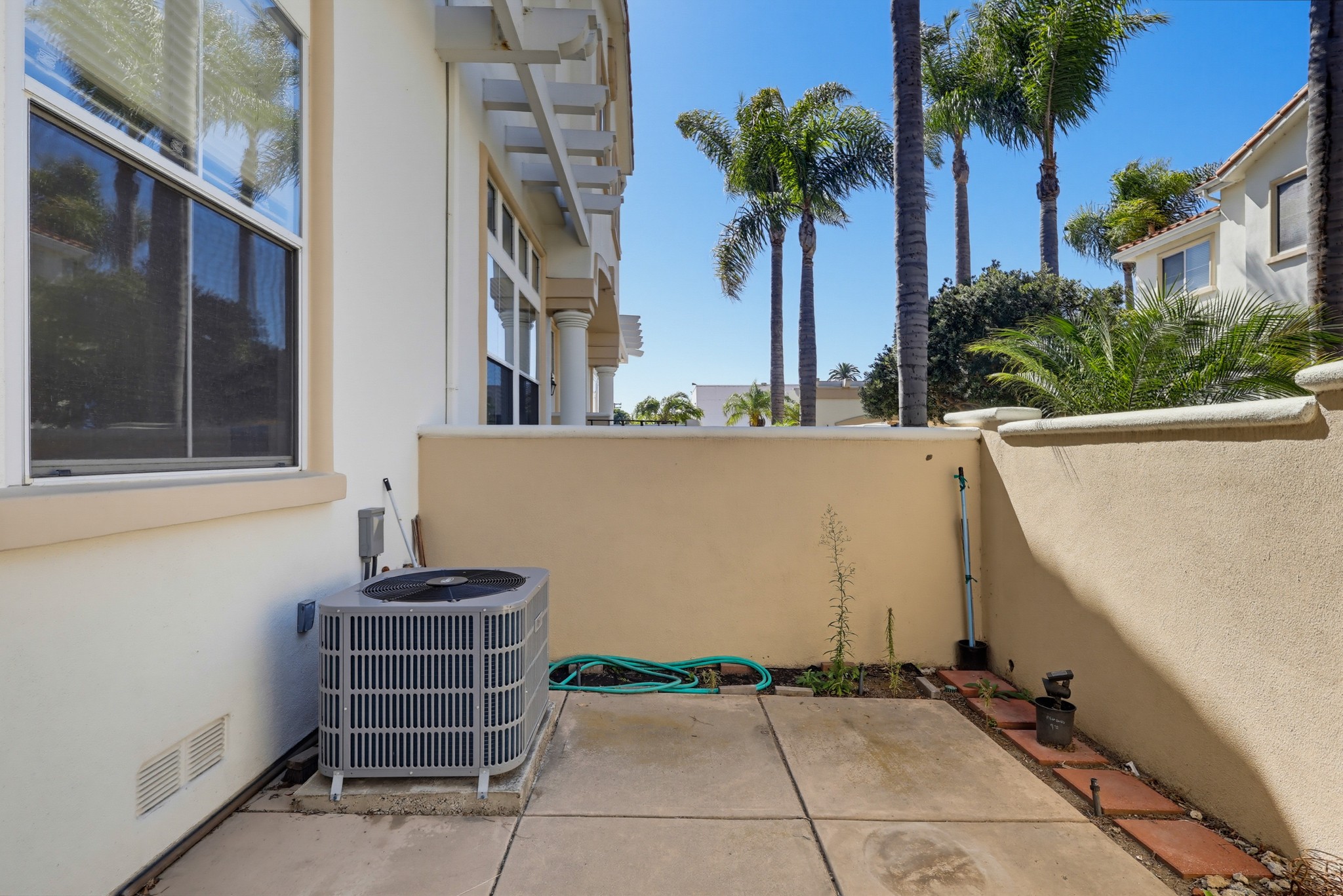 Virtual tour photo 15 of 88 for 1516 Cravens Ave Unit 13