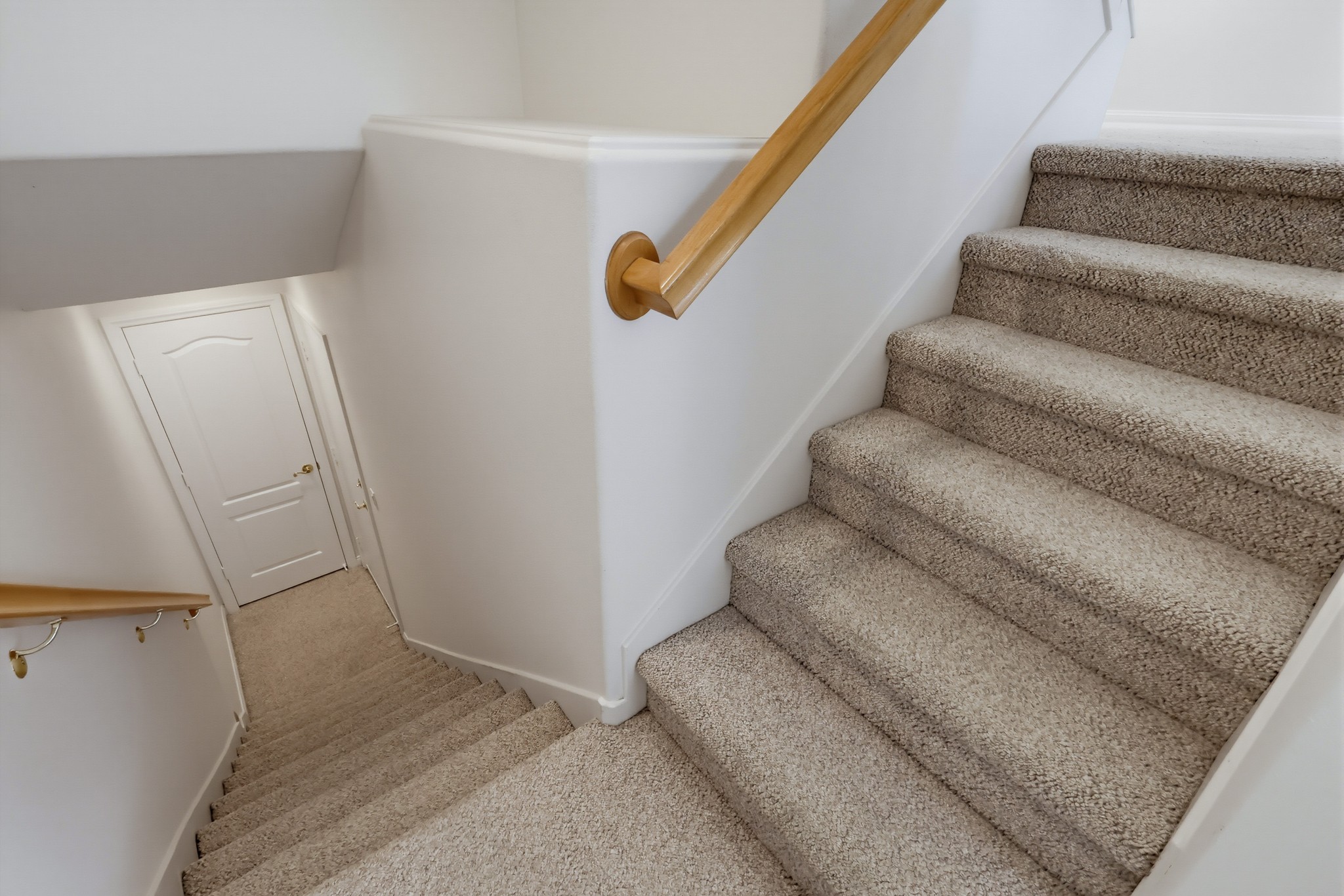 Virtual tour photo 25 of 88 for 1516 Cravens Ave Unit 13