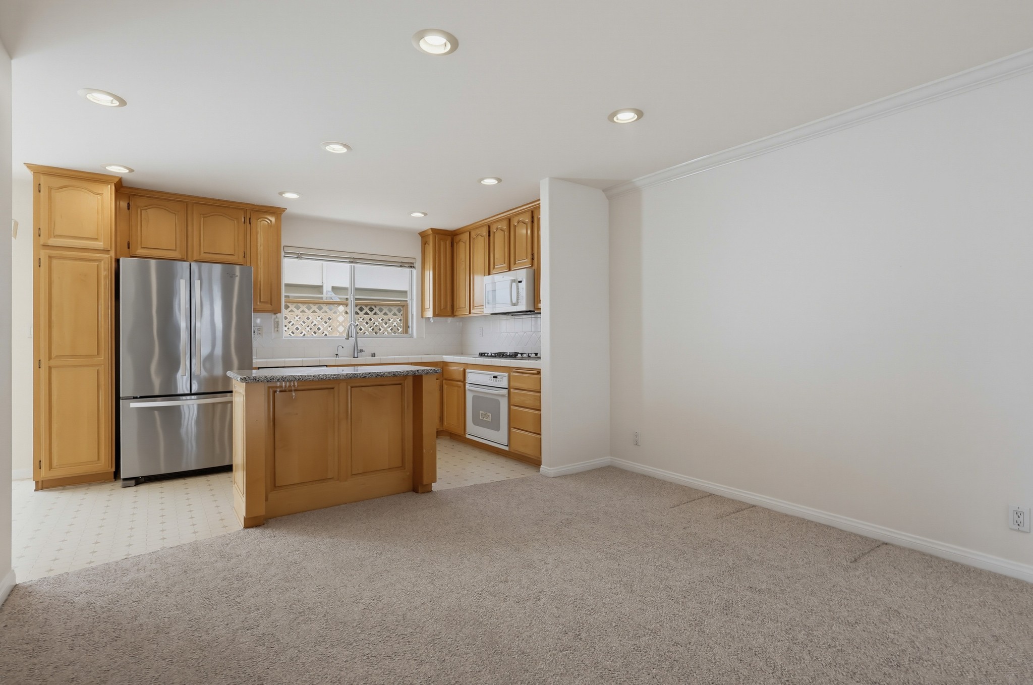 Virtual tour photo 29 of 88 for 1516 Cravens Ave Unit 13