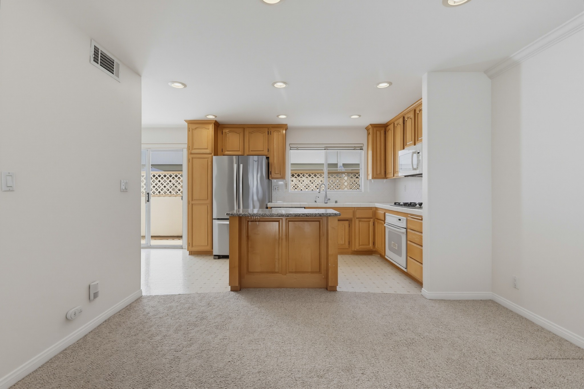 Virtual tour photo 30 of 88 for 1516 Cravens Ave Unit 13