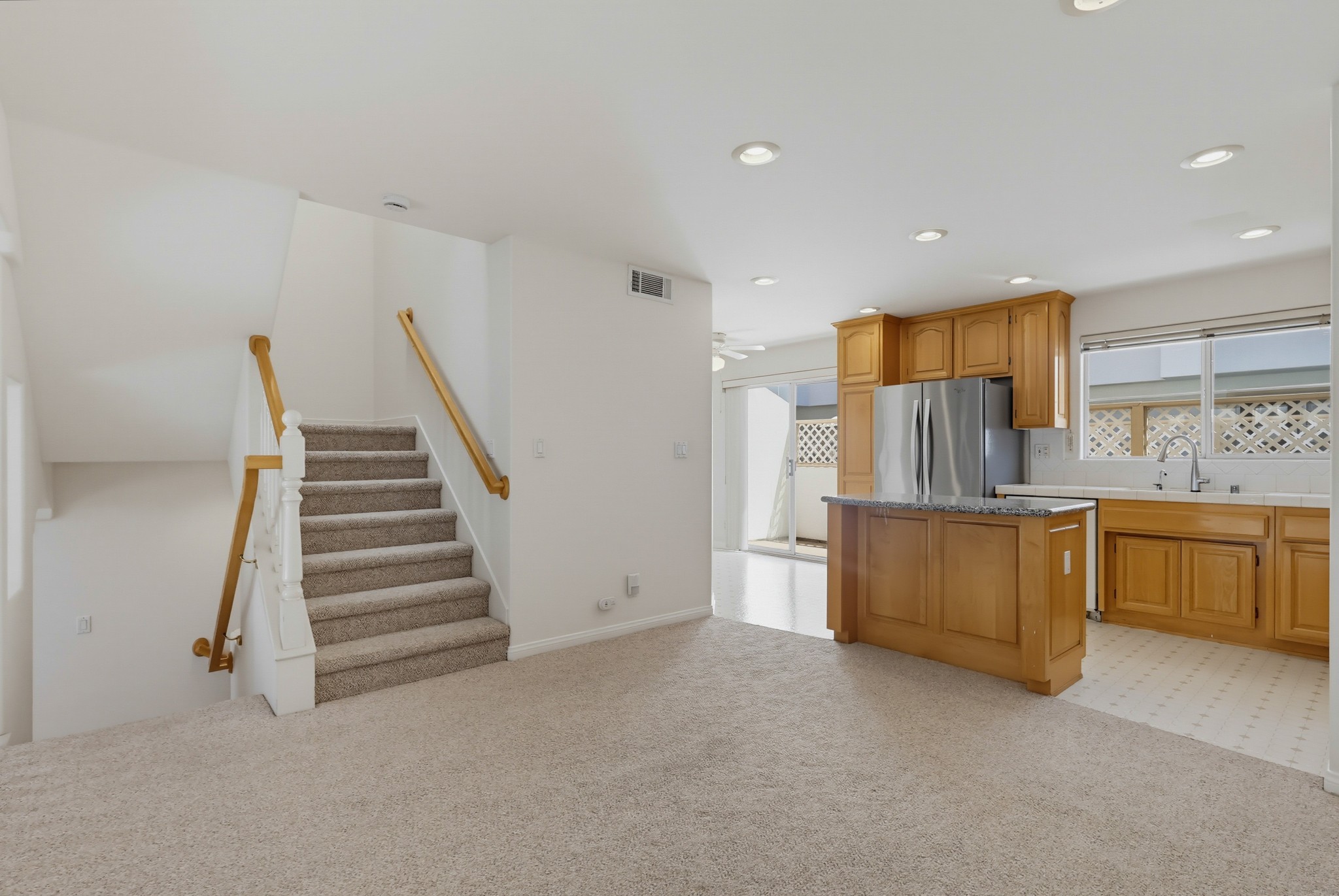 Virtual tour photo 31 of 88 for 1516 Cravens Ave Unit 13