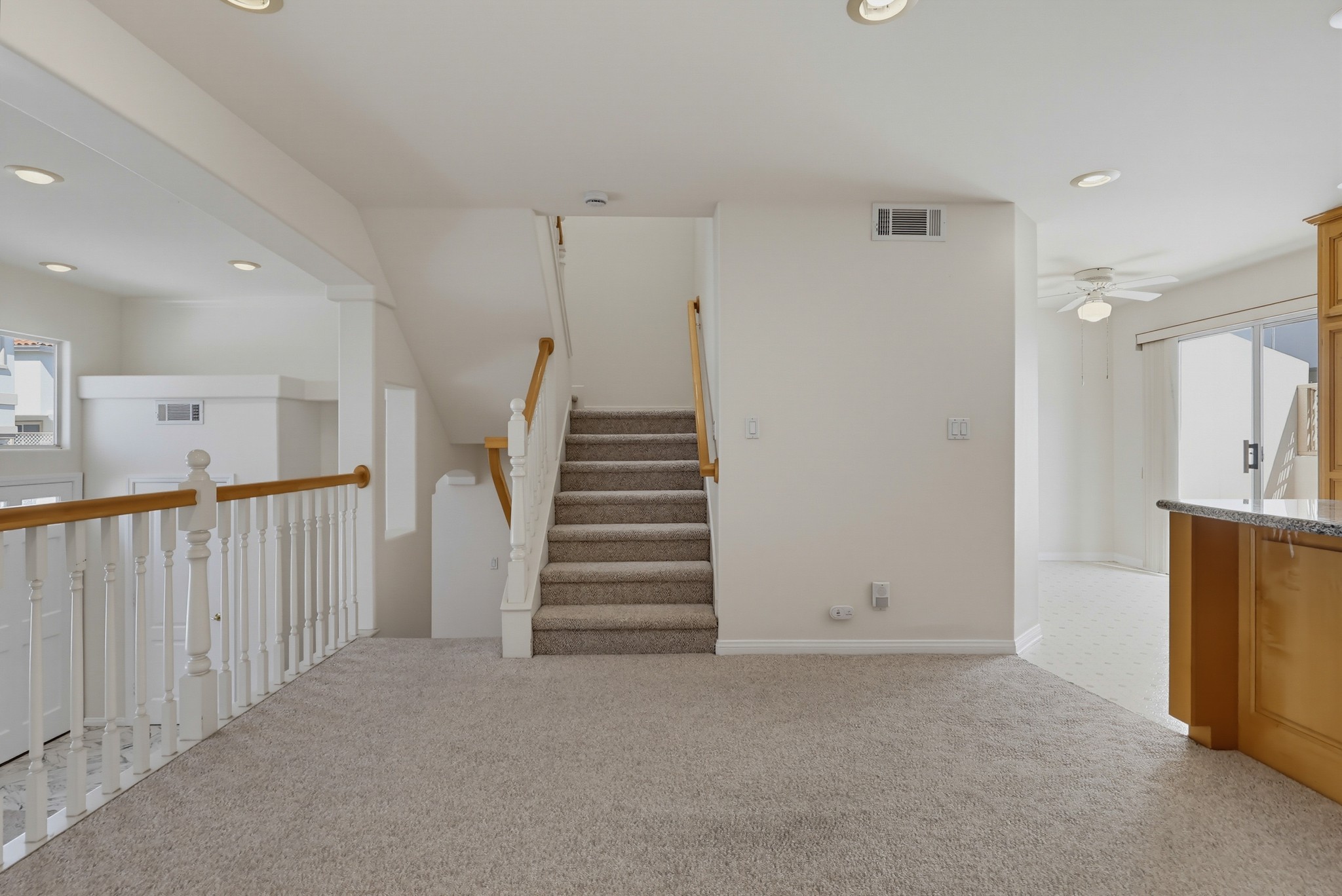Virtual tour photo 32 of 88 for 1516 Cravens Ave Unit 13