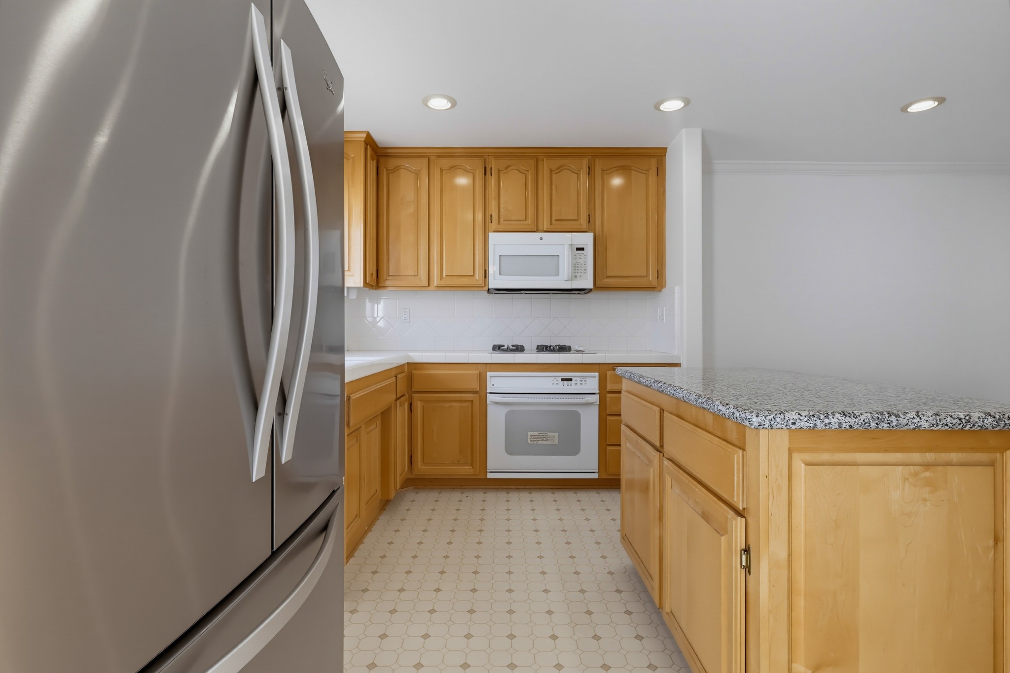 Virtual tour photo 40 of 88 for 1516 Cravens Ave Unit 13