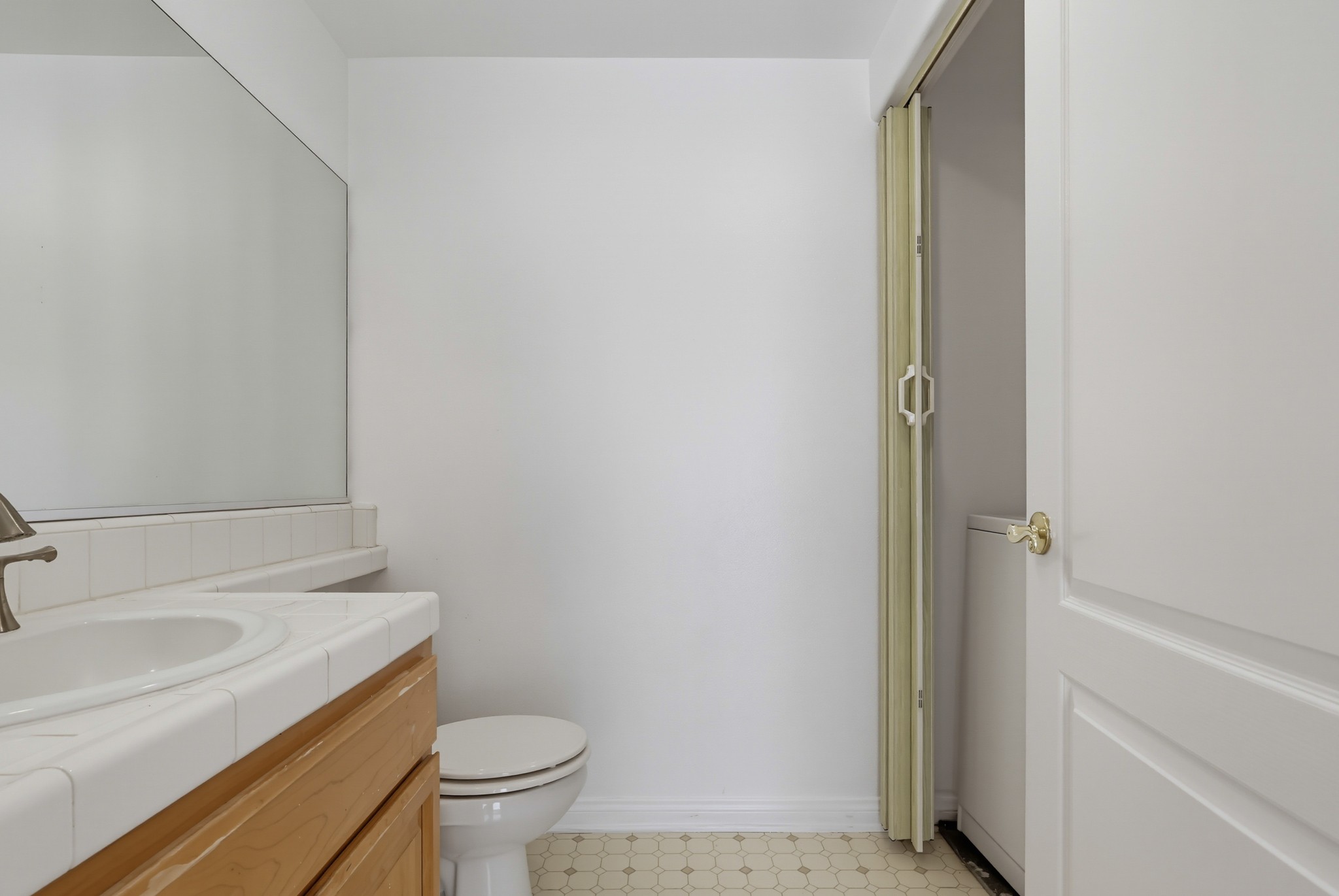 Virtual tour photo 47 of 88 for 1516 Cravens Ave Unit 13