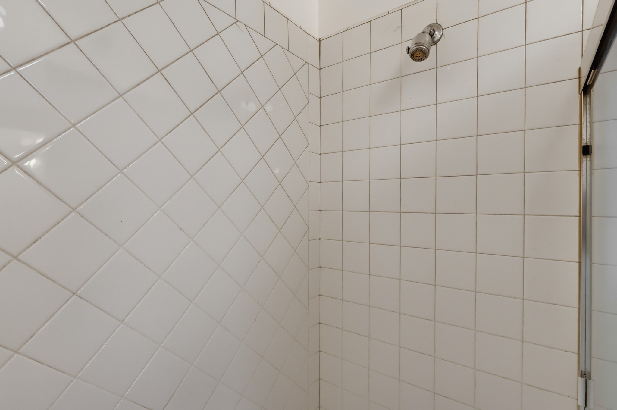 Virtual tour photo 63 of 88 for 1516 Cravens Ave Unit 13