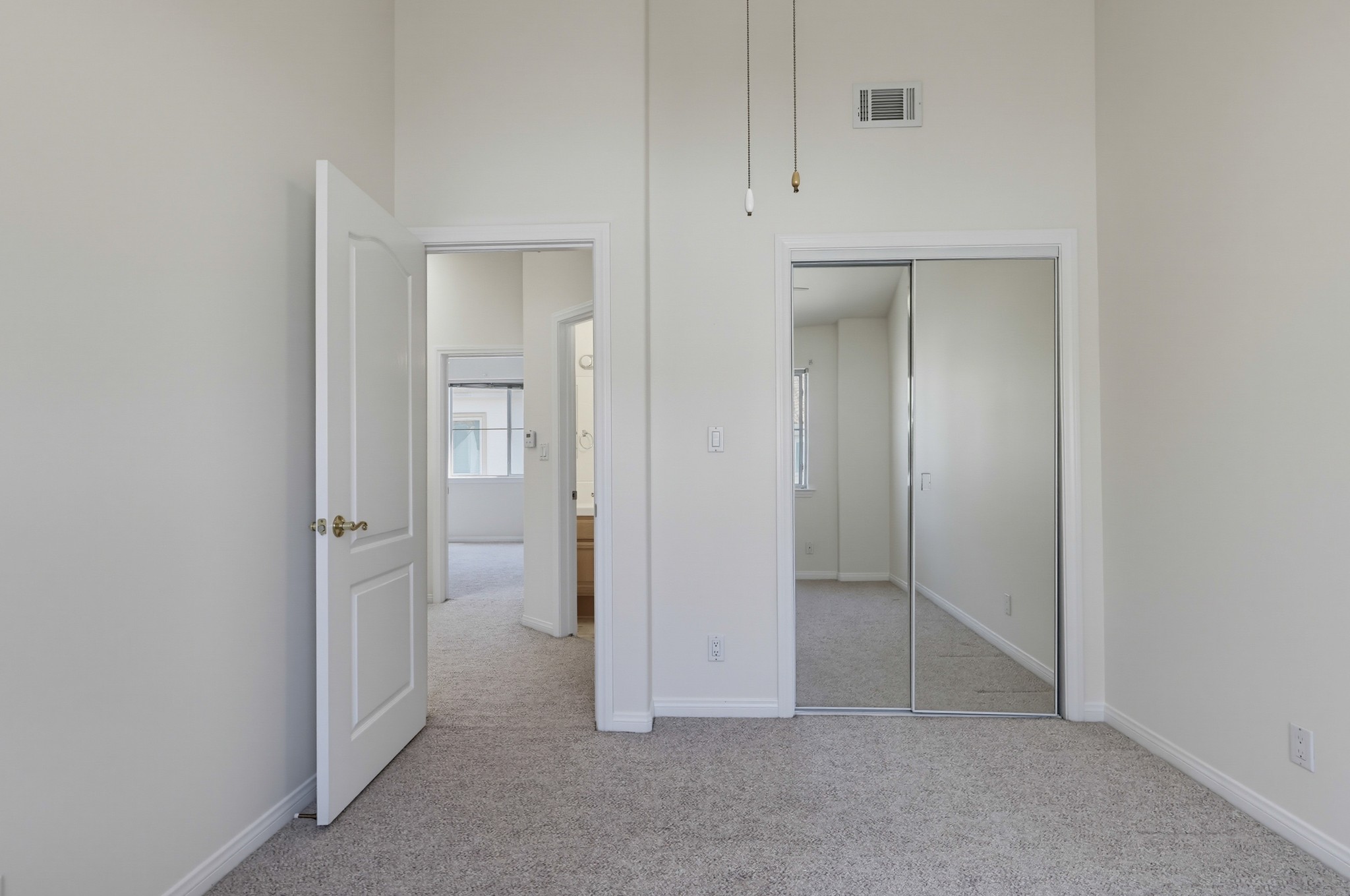 Virtual tour photo 67 of 88 for 1516 Cravens Ave Unit 13