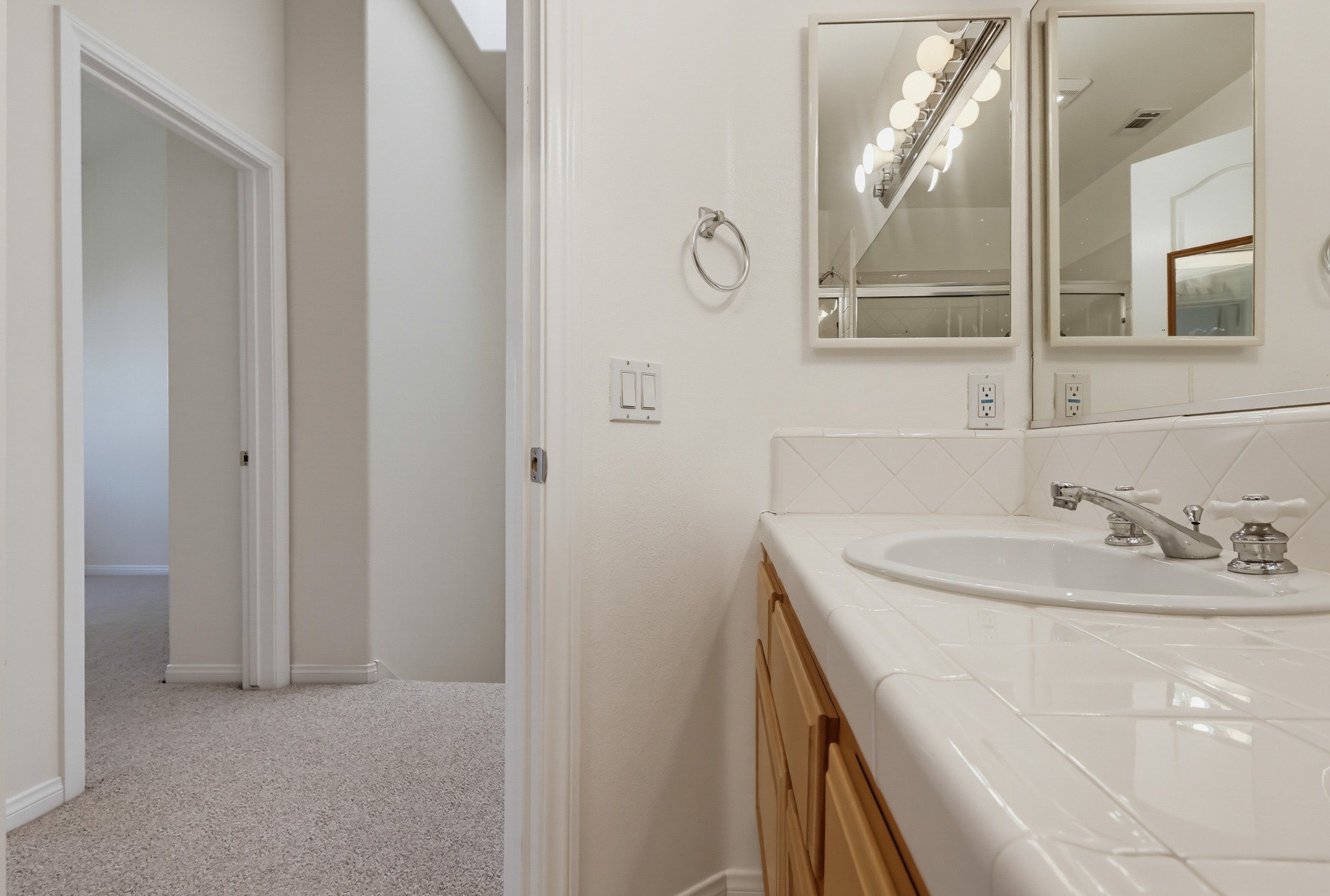 Virtual tour photo 75 of 88 for 1516 Cravens Ave Unit 13