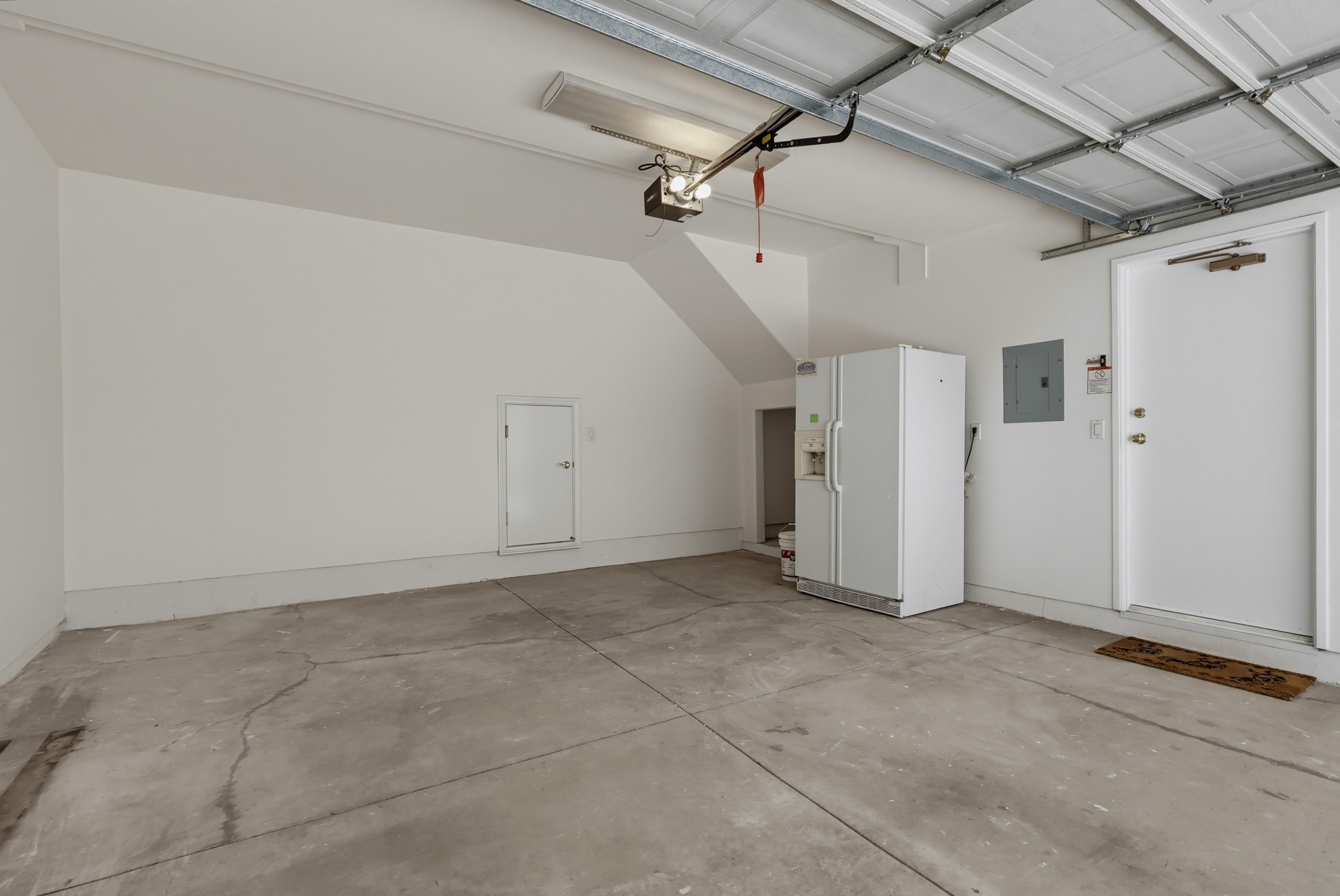 Virtual tour photo 81 of 88 for 1516 Cravens Ave Unit 13