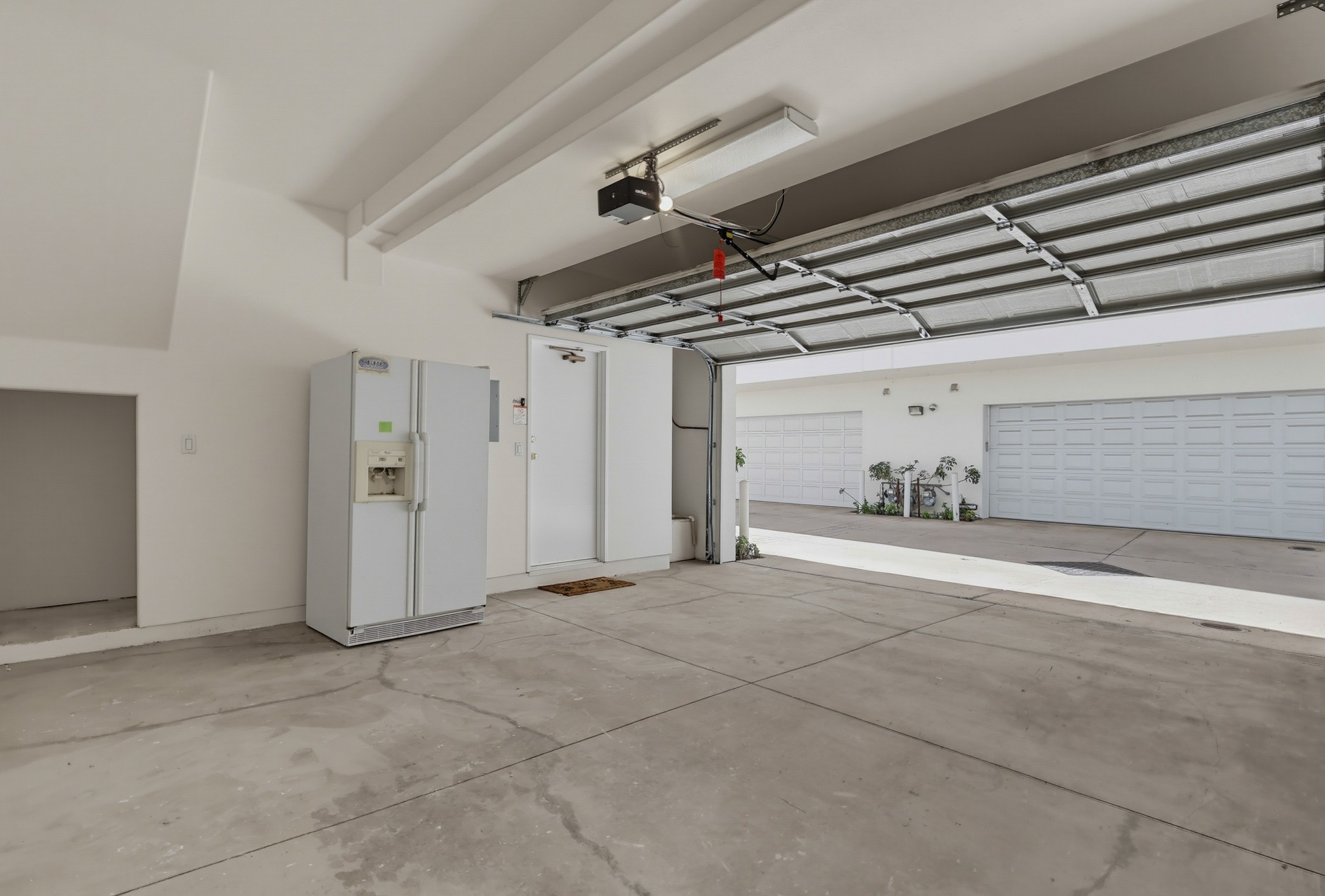 Virtual tour photo 82 of 88 for 1516 Cravens Ave Unit 13