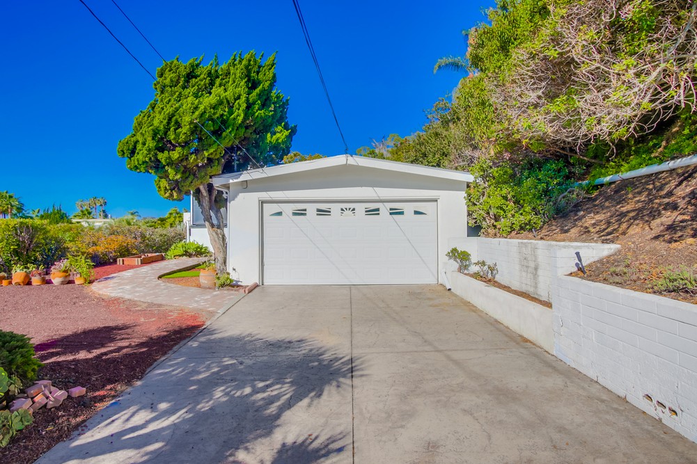 Virtual tour photo 4 of 53 for 1516 Loring St
