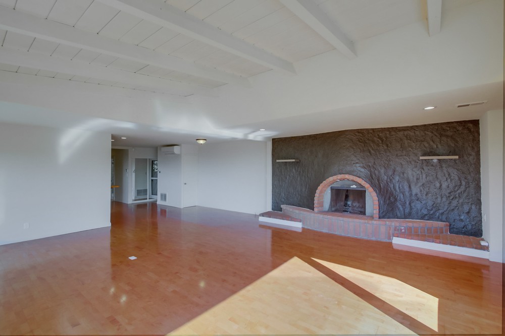 Virtual tour photo 11 of 53 for 1516 Loring St