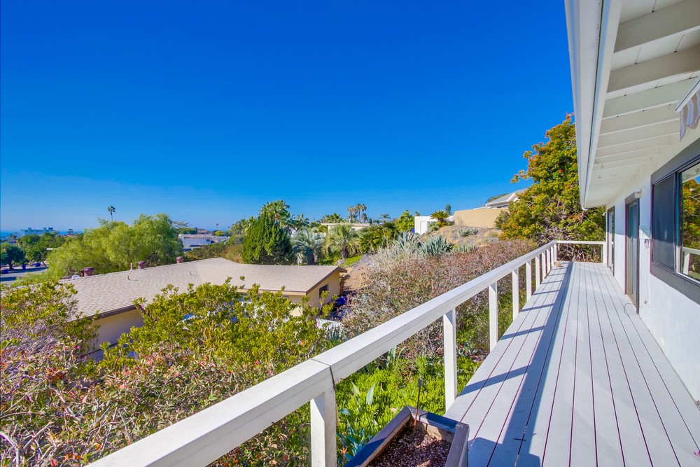 Virtual tour photo 23 of 53 for 1516 Loring St