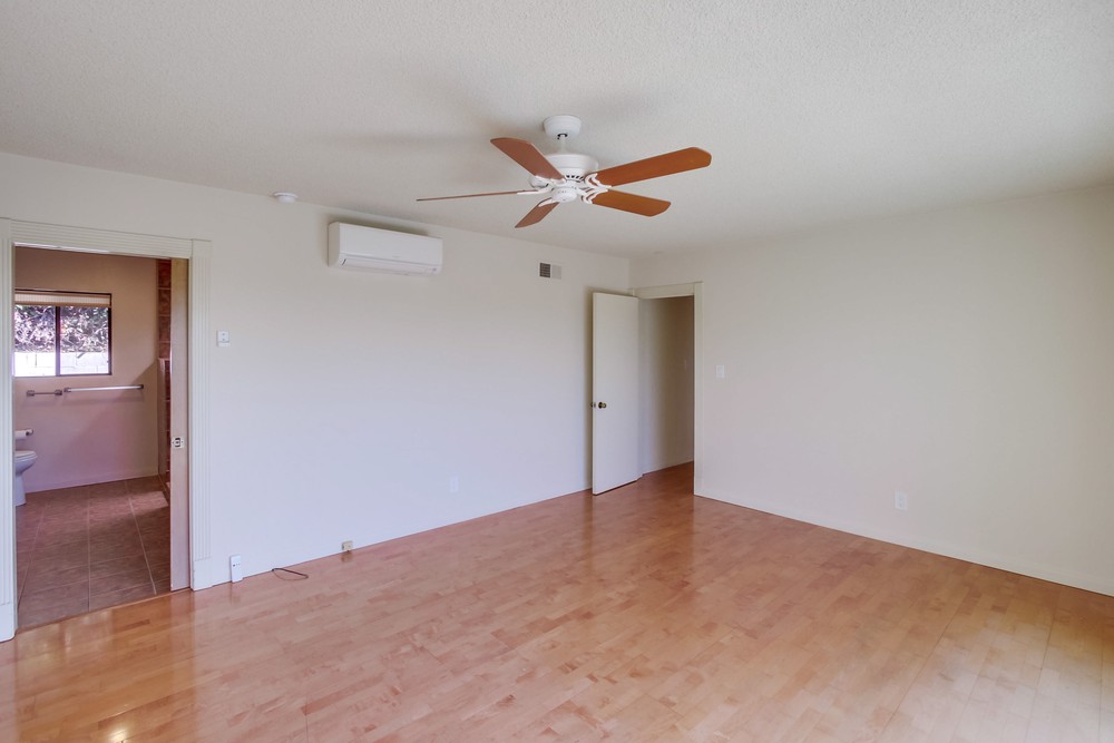 Virtual tour photo 30 of 53 for 1516 Loring St
