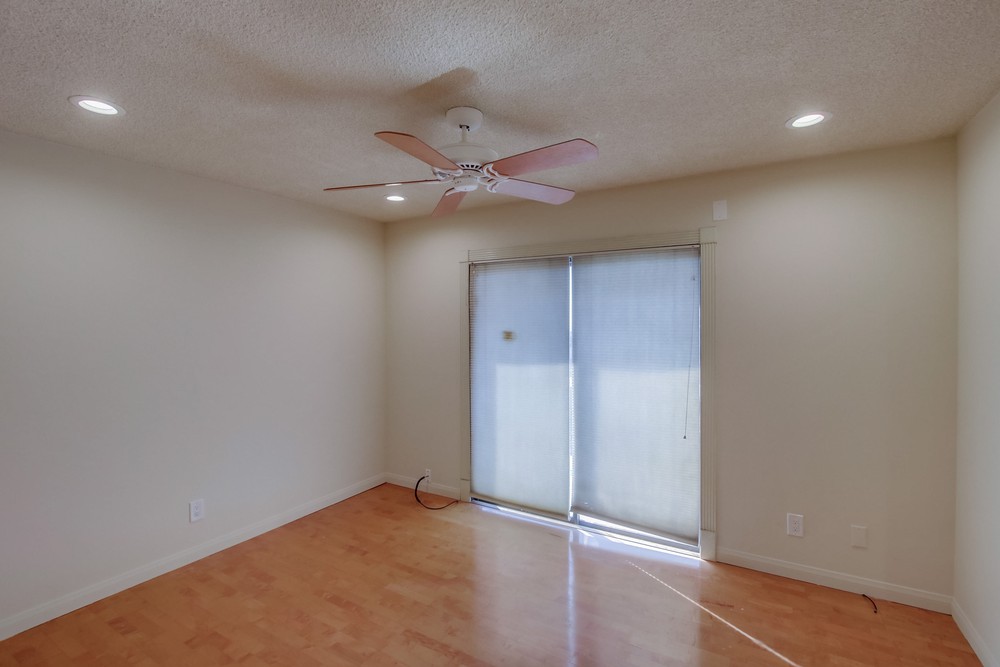 Virtual tour photo 42 of 53 for 1516 Loring St