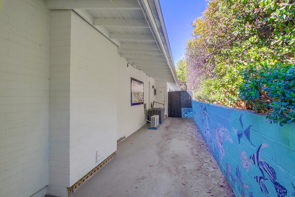Virtual tour photo 50 of 53 for 1516 Loring St