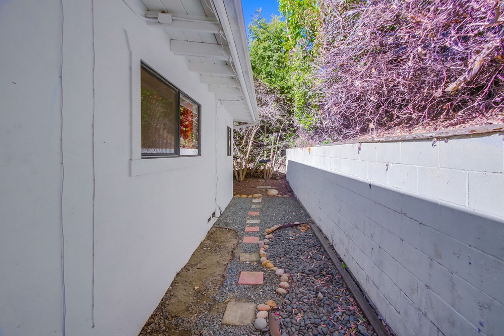 Virtual tour photo 52 of 53 for 1516 Loring St