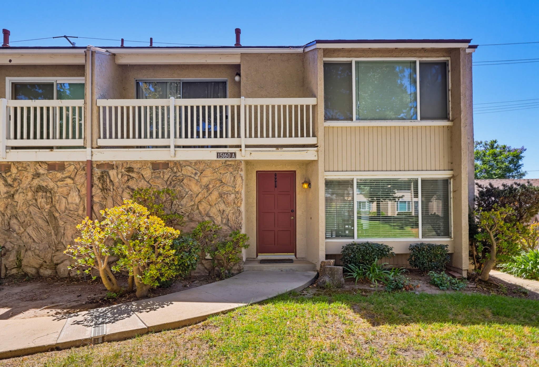 Virtual tour photo 1 of 81 for 15160 Varsity St