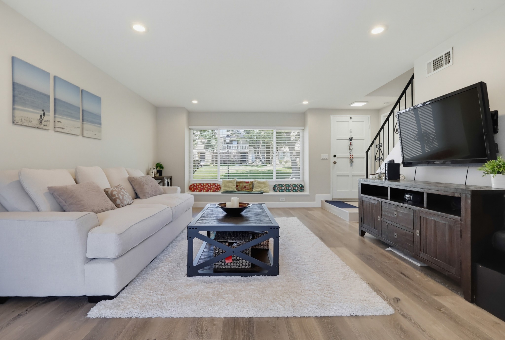 Virtual tour photo 13 of 81 for 15160 Varsity St