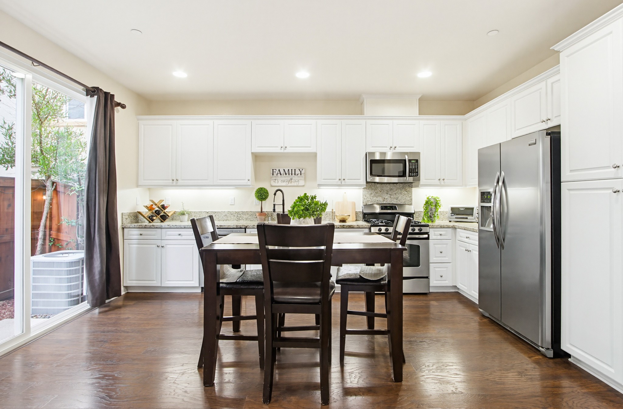 Virtual tour photo 10 of 49 for 1519 Chert Dr