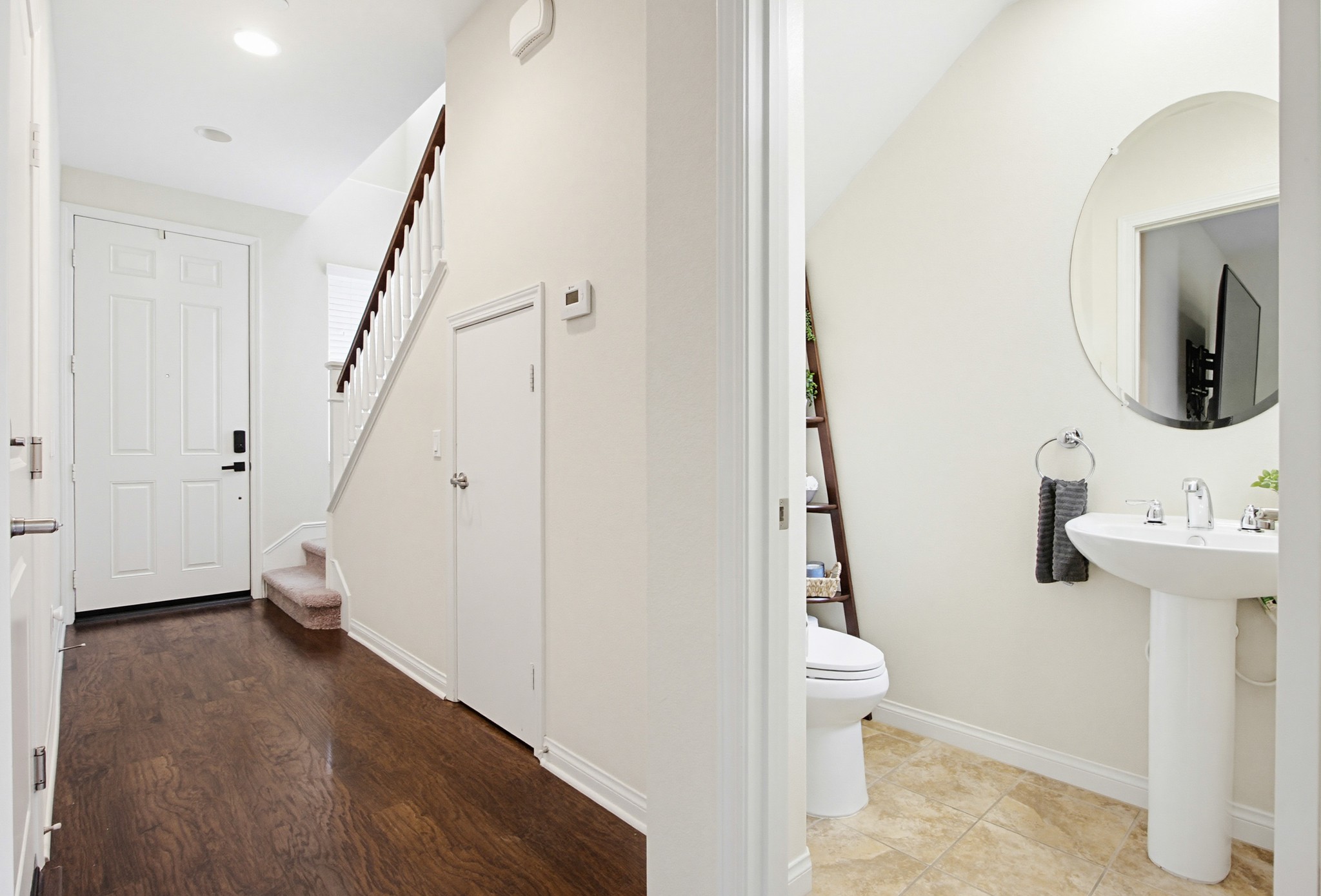 Virtual tour photo 19 of 49 for 1519 Chert Dr