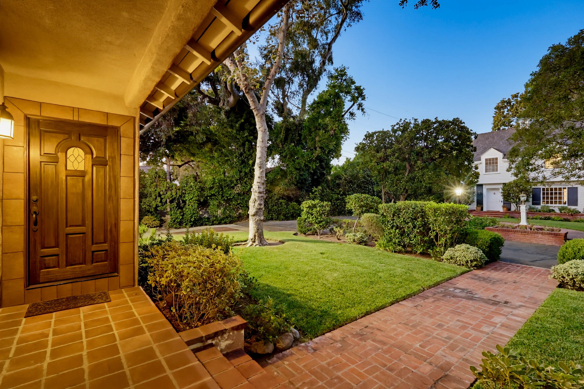 Virtual tour photo 10 of 126 for 1519 Wilson Ave