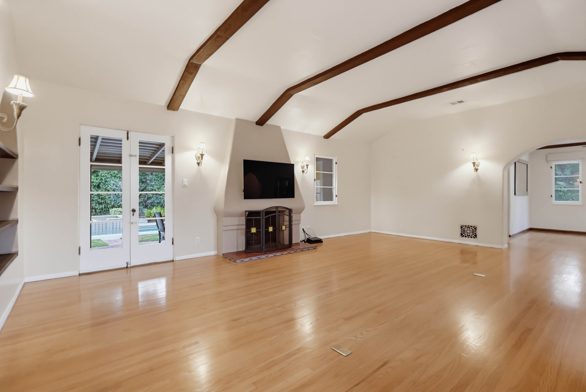 Virtual tour photo 39 of 126 for 1519 Wilson Ave