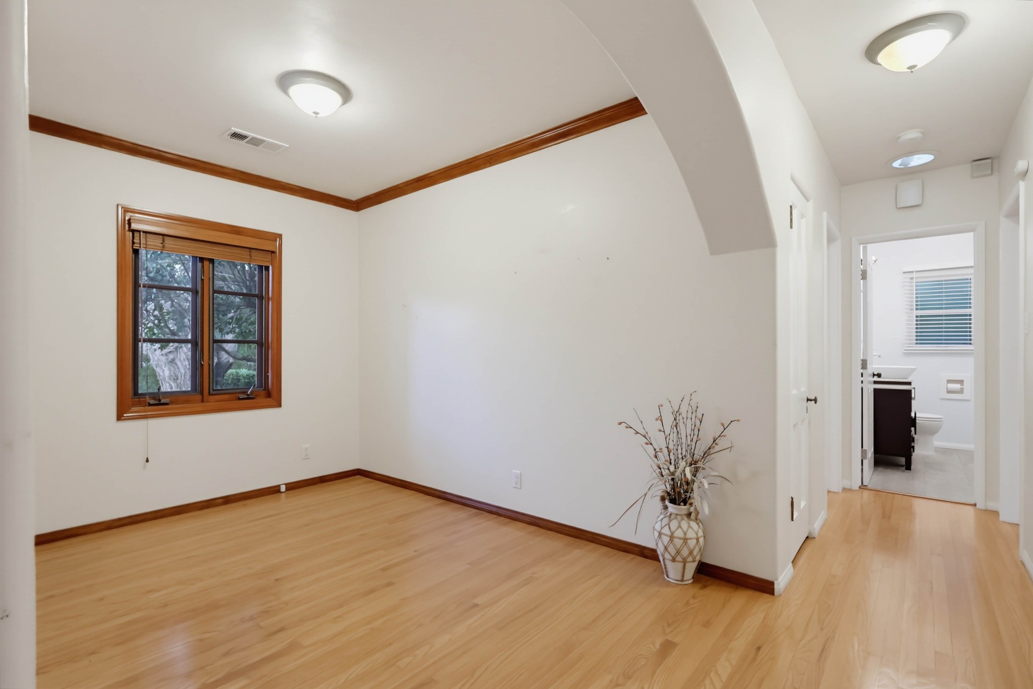 Virtual tour photo 41 of 126 for 1519 Wilson Ave