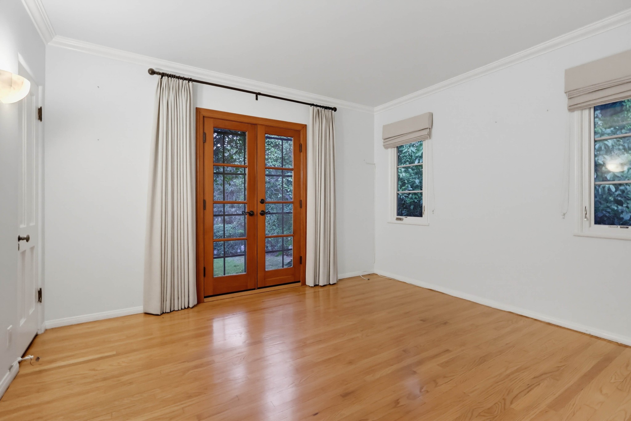 Virtual tour photo 48 of 126 for 1519 Wilson Ave
