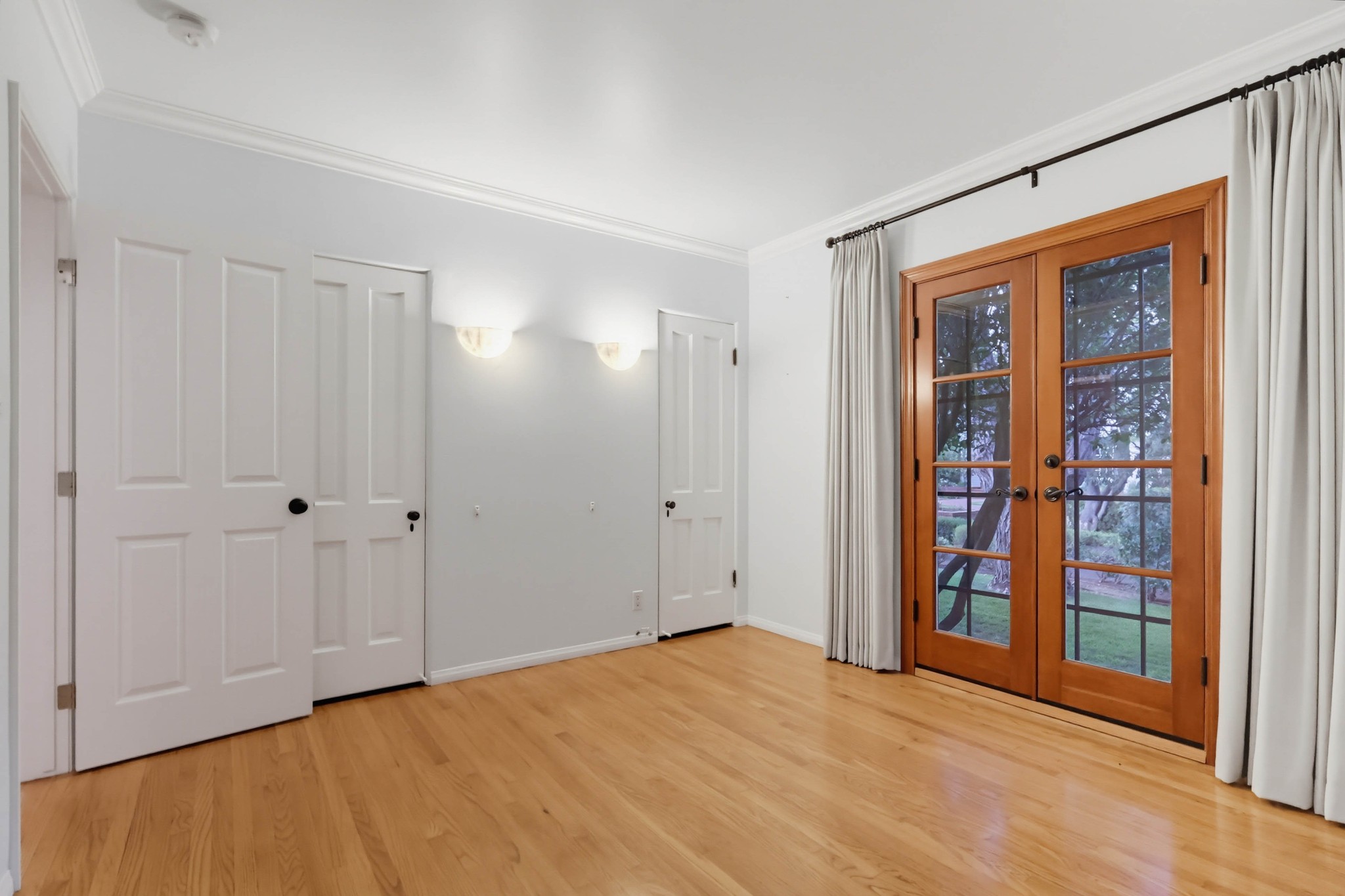Virtual tour photo 49 of 126 for 1519 Wilson Ave