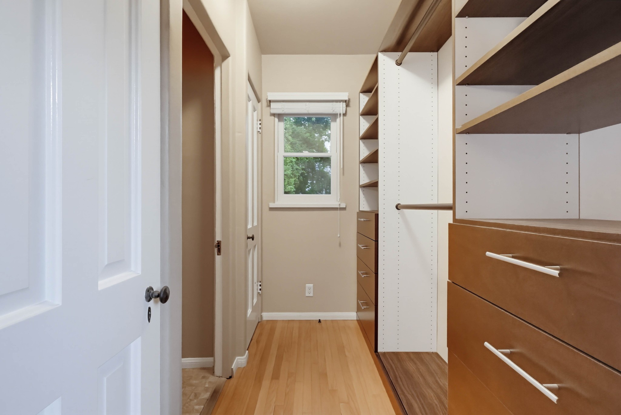 Virtual tour photo 56 of 126 for 1519 Wilson Ave