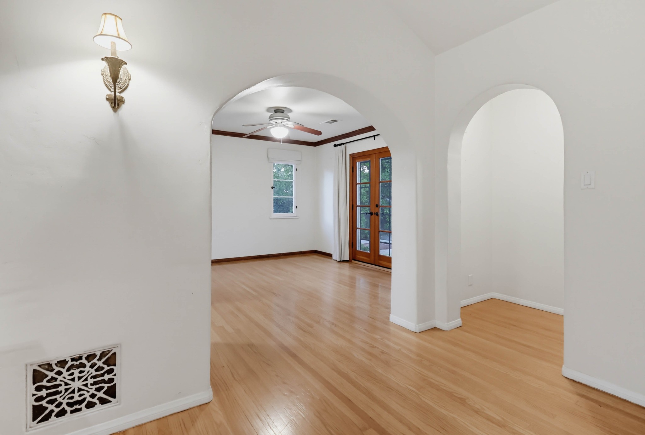 Virtual tour photo 59 of 126 for 1519 Wilson Ave