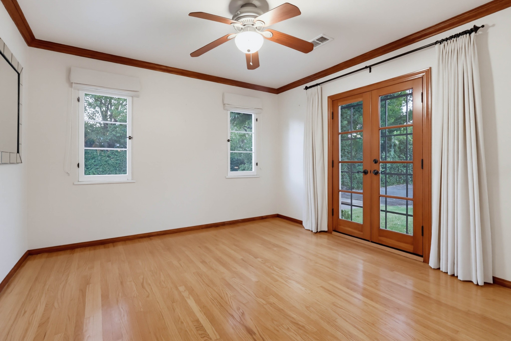 Virtual tour photo 60 of 126 for 1519 Wilson Ave
