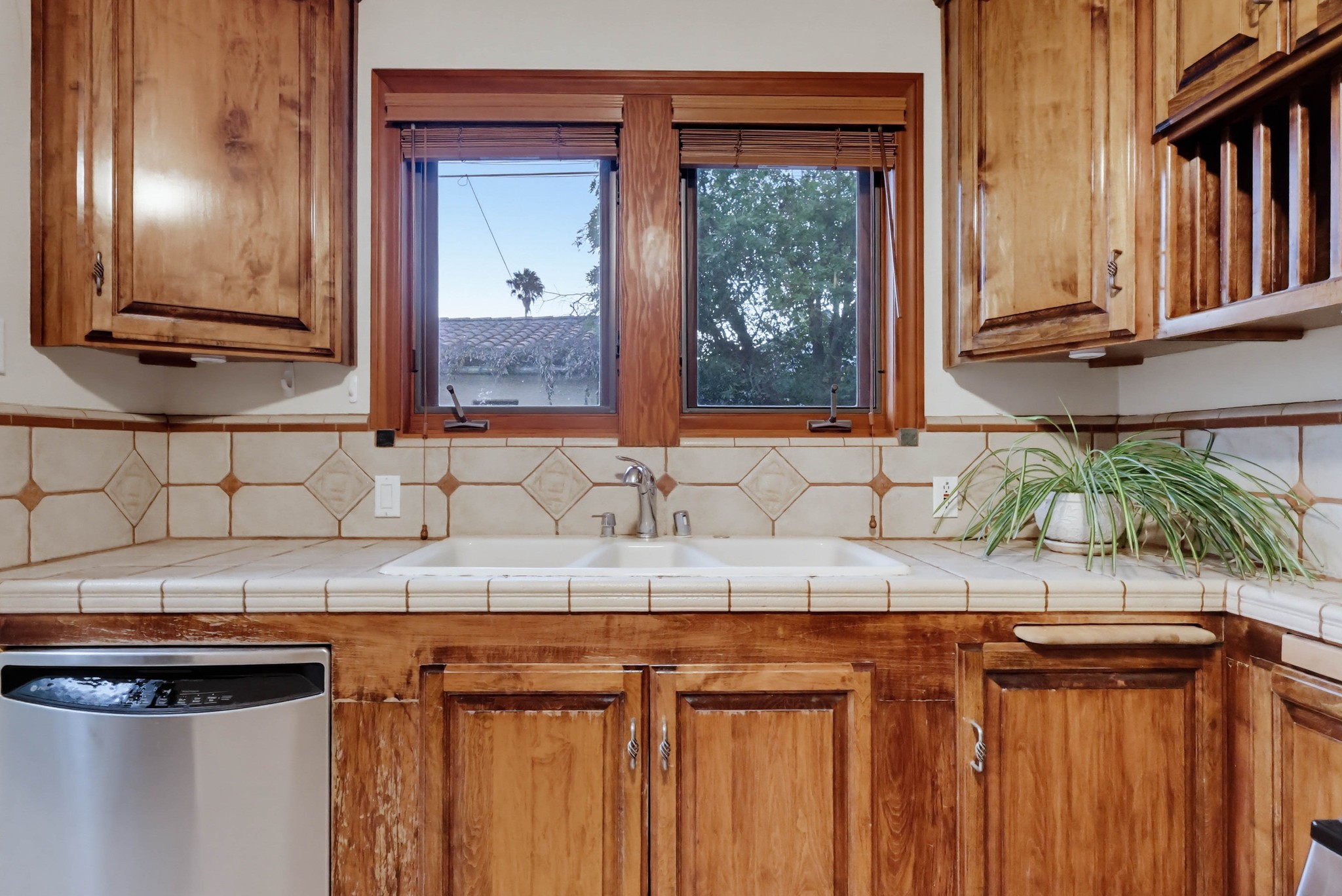 Virtual tour photo 70 of 126 for 1519 Wilson Ave