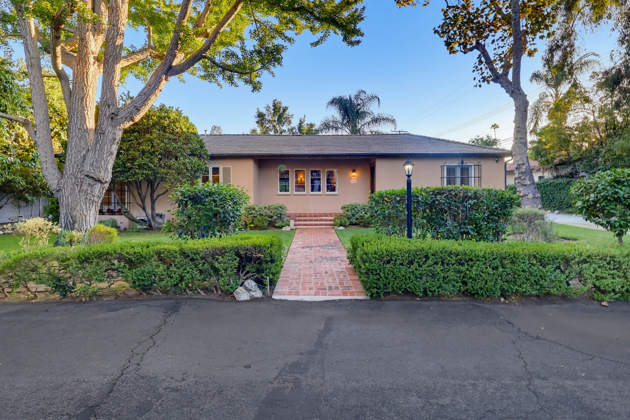 Virtual tour photo 79 of 126 for 1519 Wilson Ave