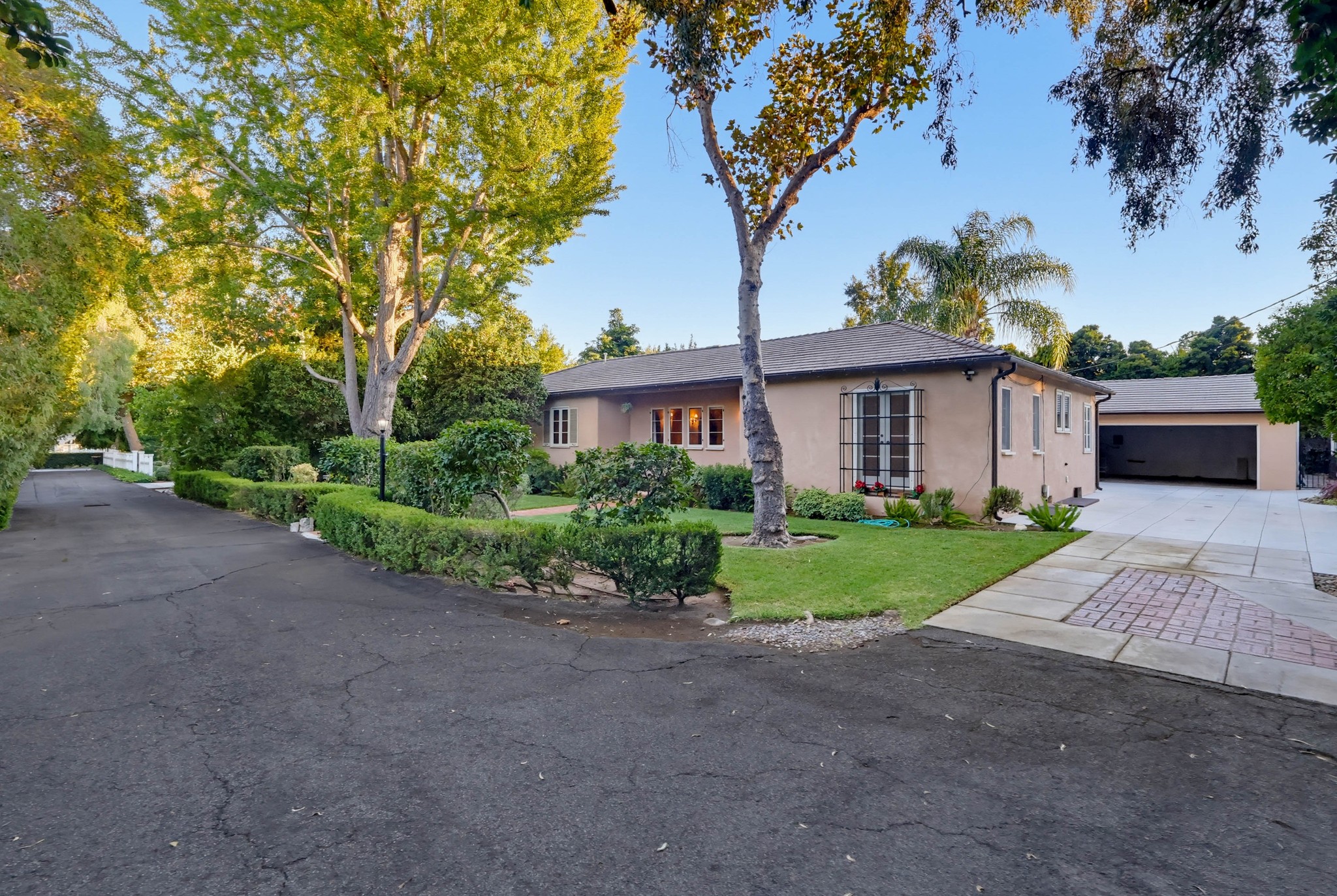 Virtual tour photo 80 of 126 for 1519 Wilson Ave