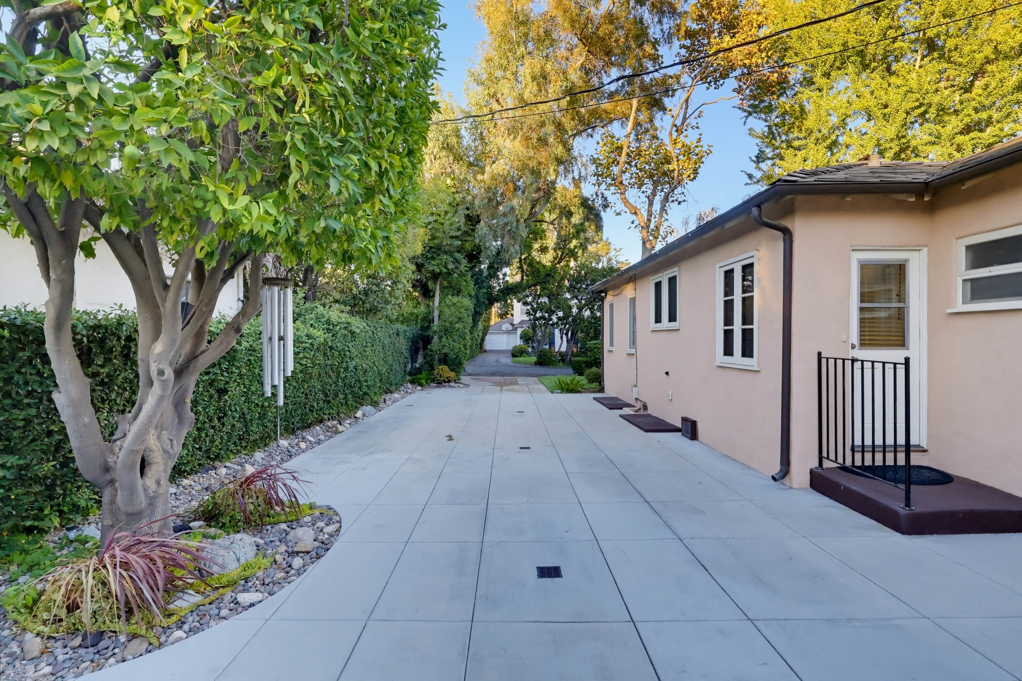 Virtual tour photo 92 of 126 for 1519 Wilson Ave