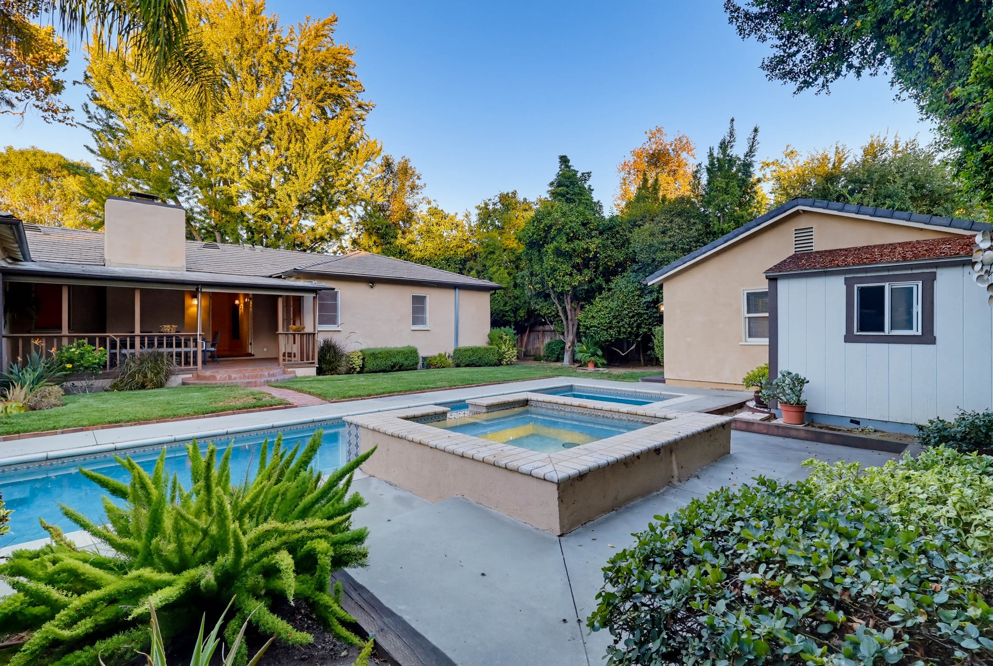 Virtual tour photo 110 of 126 for 1519 Wilson Ave