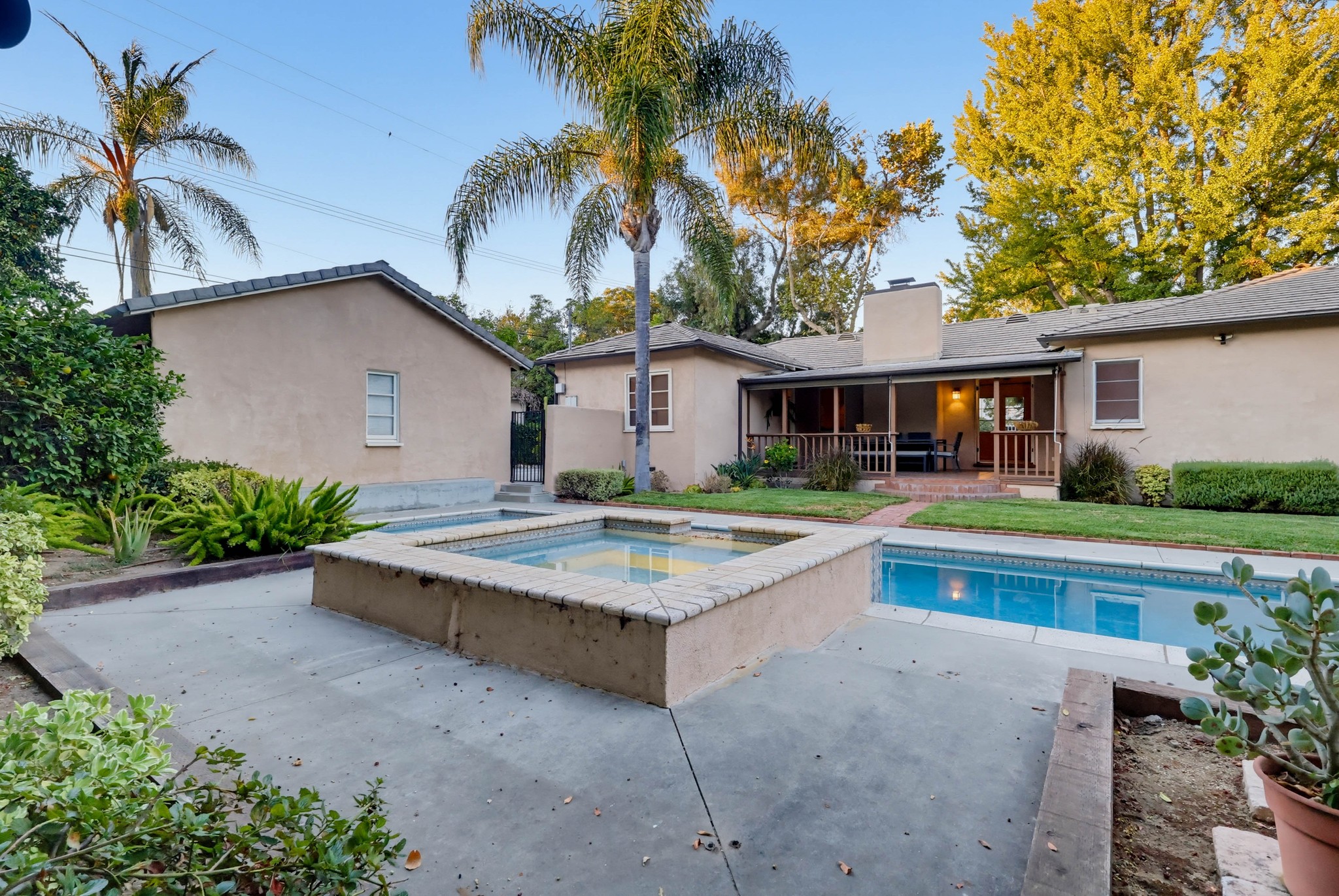 Virtual tour photo 112 of 126 for 1519 Wilson Ave