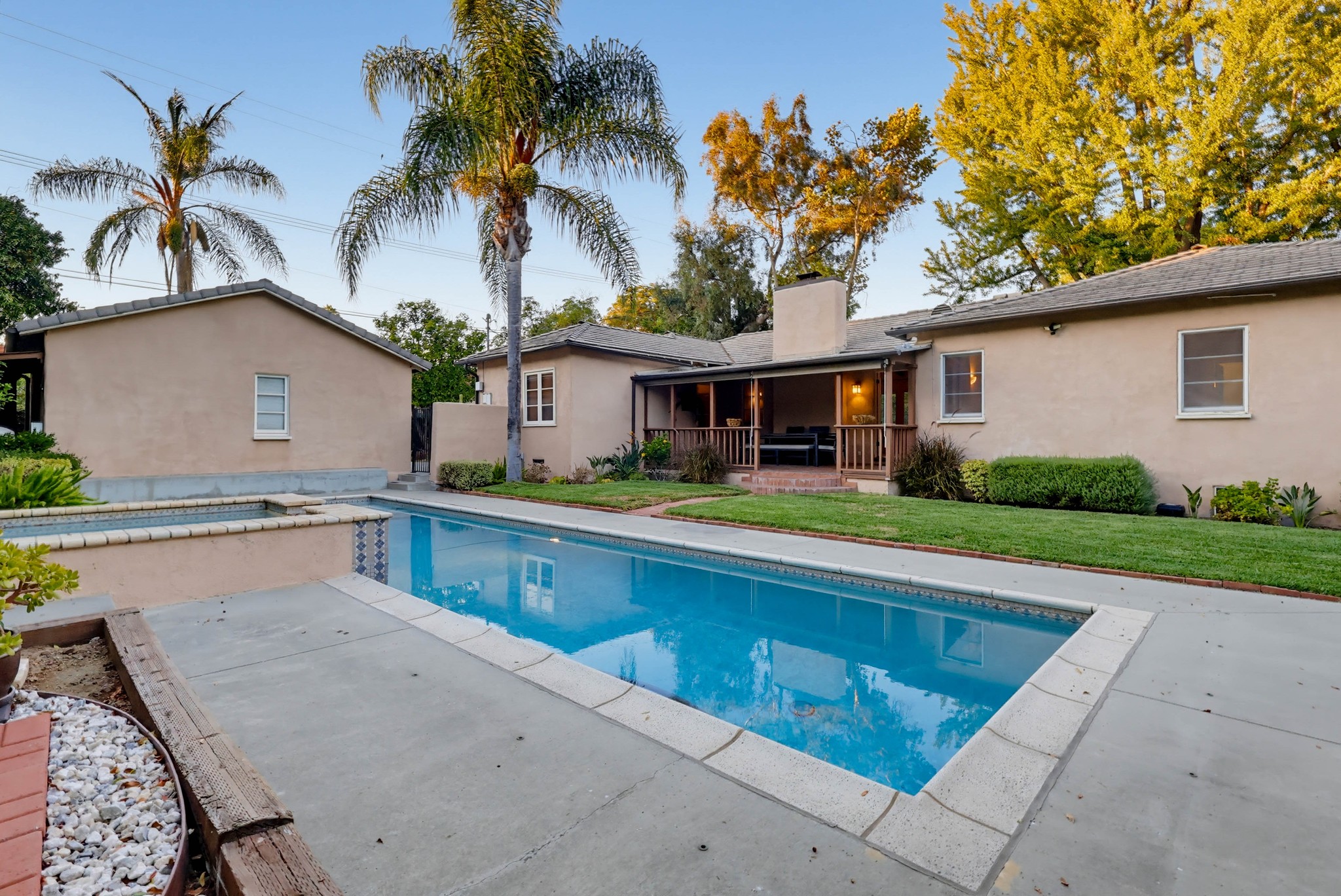 Virtual tour photo 113 of 126 for 1519 Wilson Ave