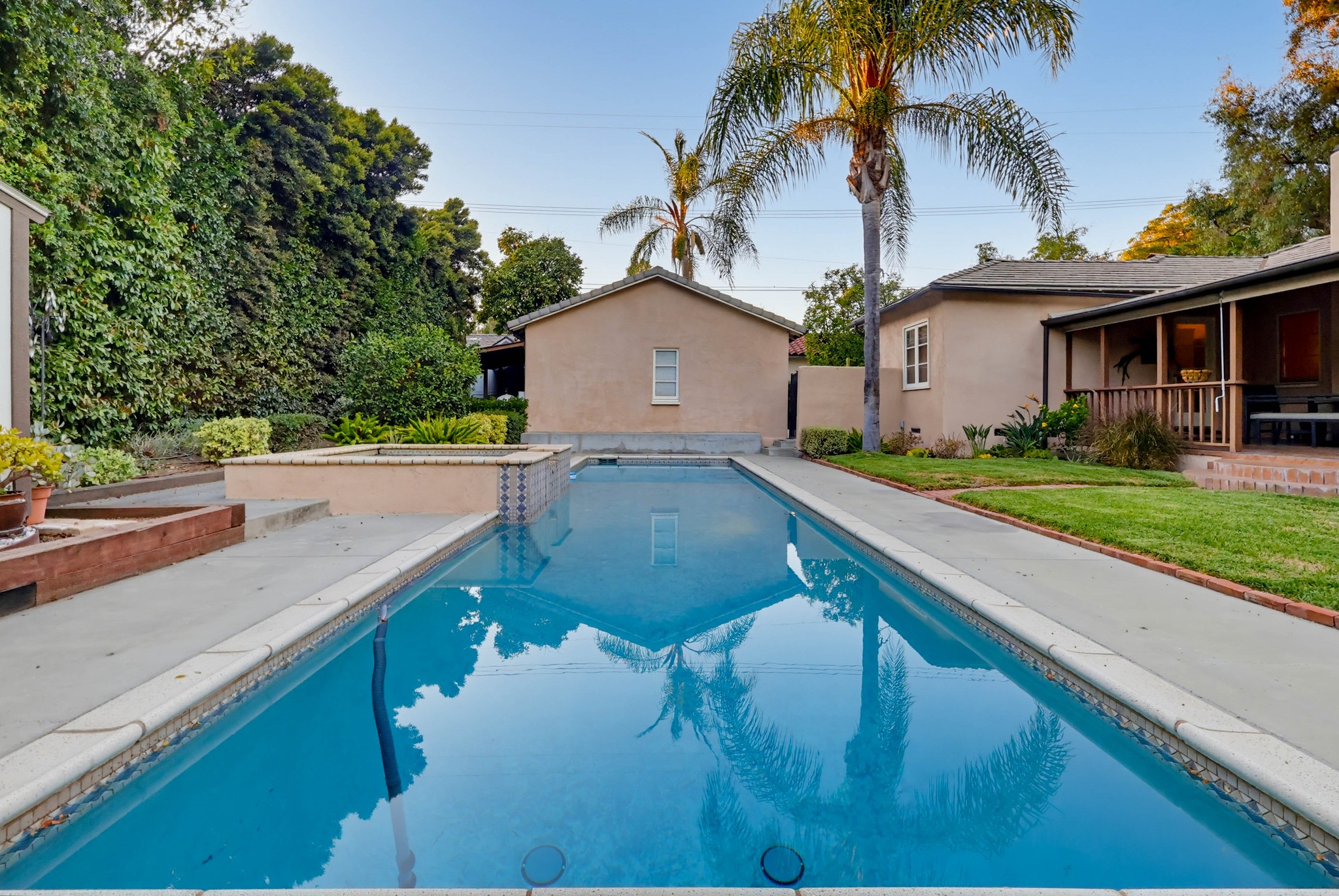 Virtual tour photo 114 of 126 for 1519 Wilson Ave