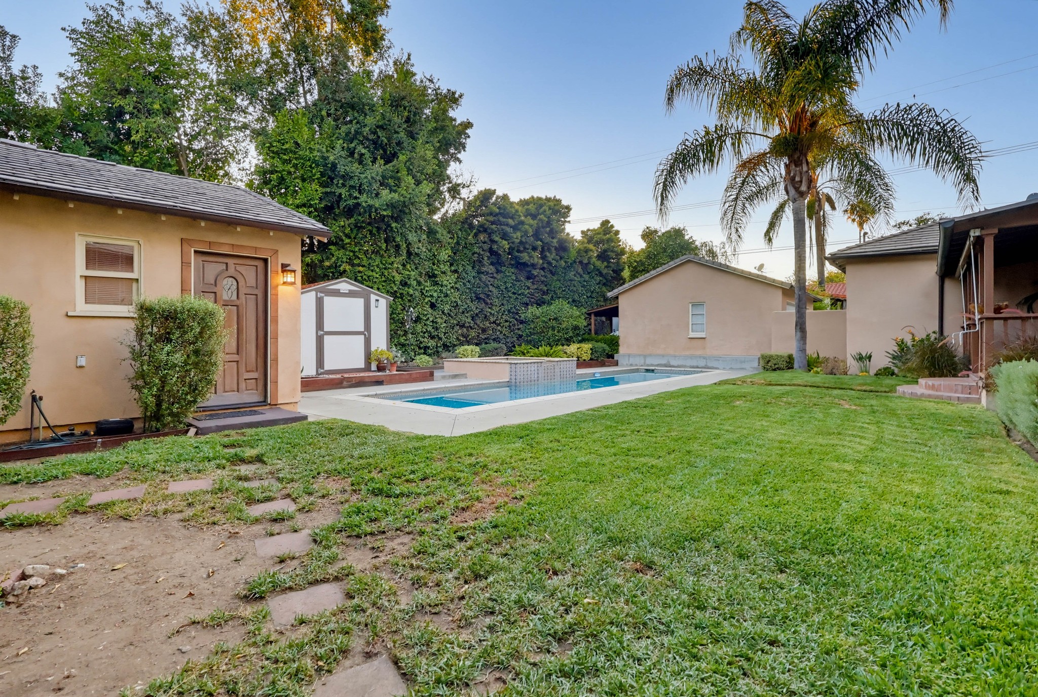 Virtual tour photo 116 of 126 for 1519 Wilson Ave