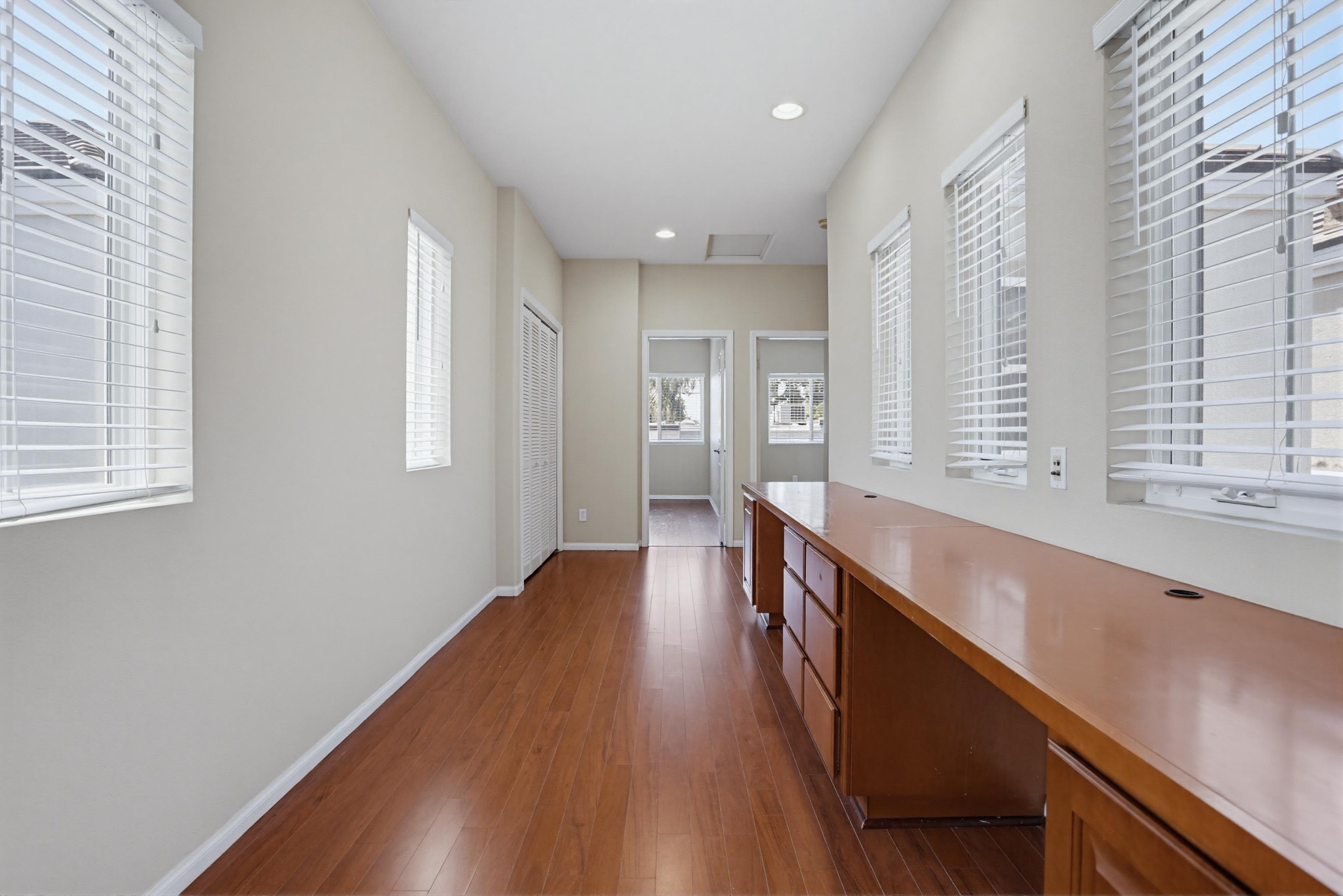 Virtual tour photo 32 of 44 for 152 Cityscape Gln